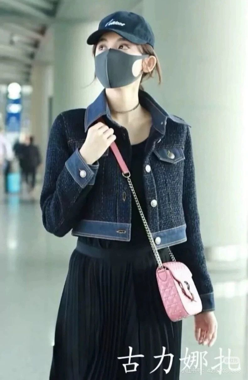 Chanel Chanel Dark blue tweed denim jacket 2504-Nextarrow Size M / US 6-8 / IT 42-44 - 8 Thumbnail