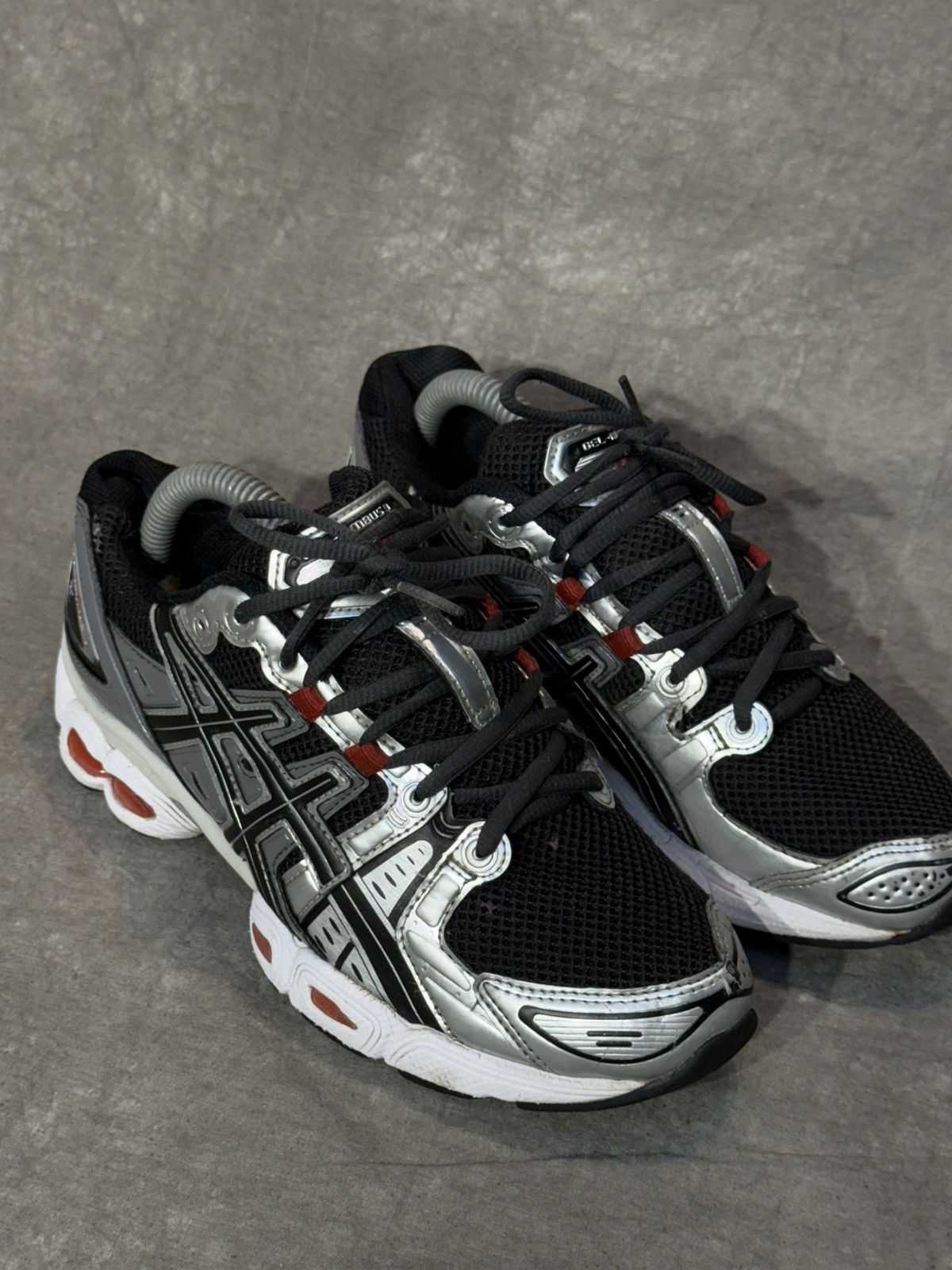 Asics Asics Gel Nimbus 9 Black Sneakers Size US 8 / IT 38 - 2 Thumbnail
