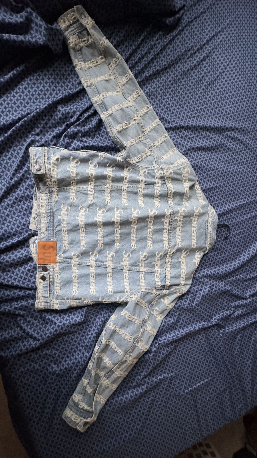 Supreme Supreme Frayed Logos Denim Trucker Jacket Size US S / EU 44-46 / 1 - 4 Thumbnail