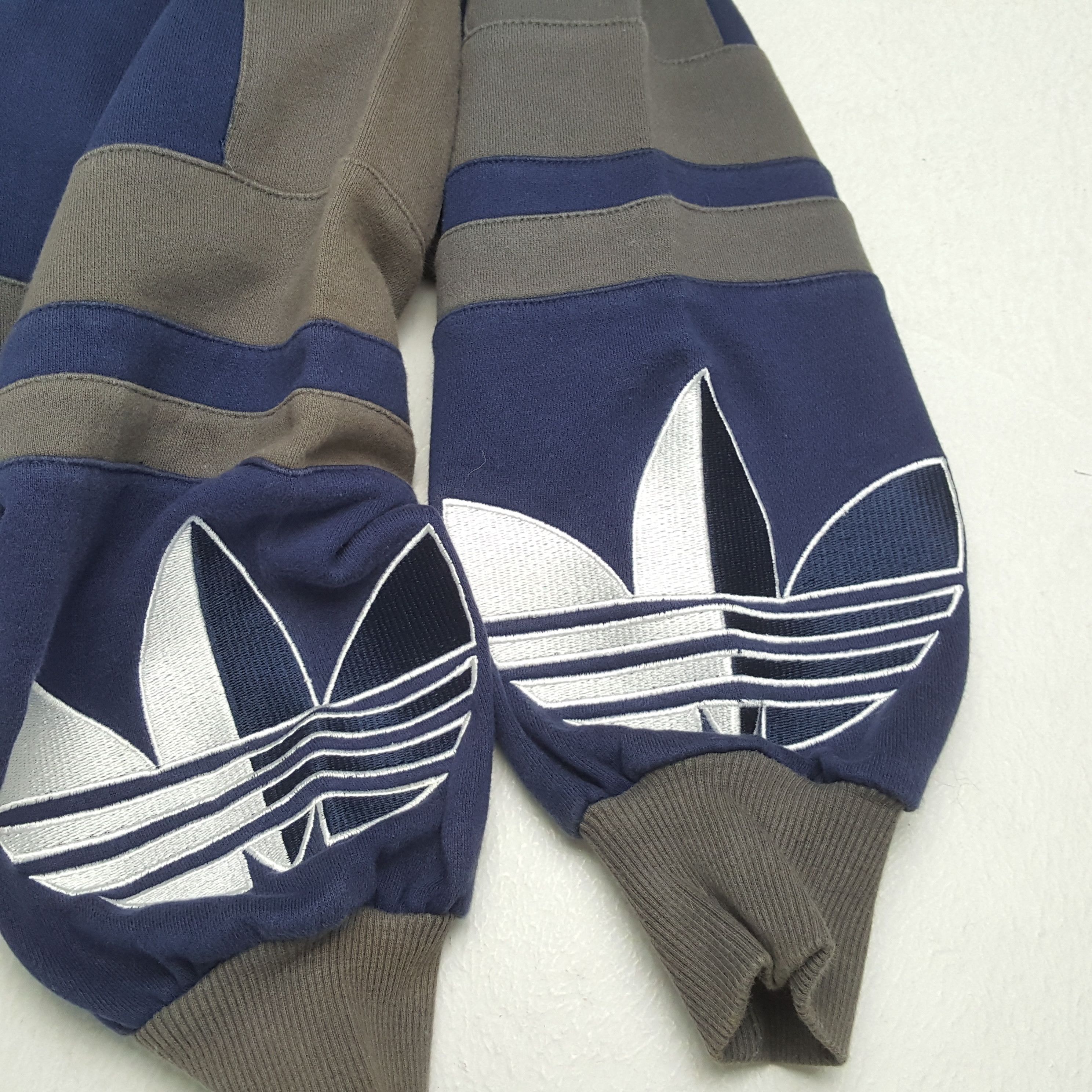 Adidas × Vintage ADIDAS THREE STRIPES Nice Design Fashion Style Sweatshirt Size L / US 10 / IT 46 - 7 Thumbnail