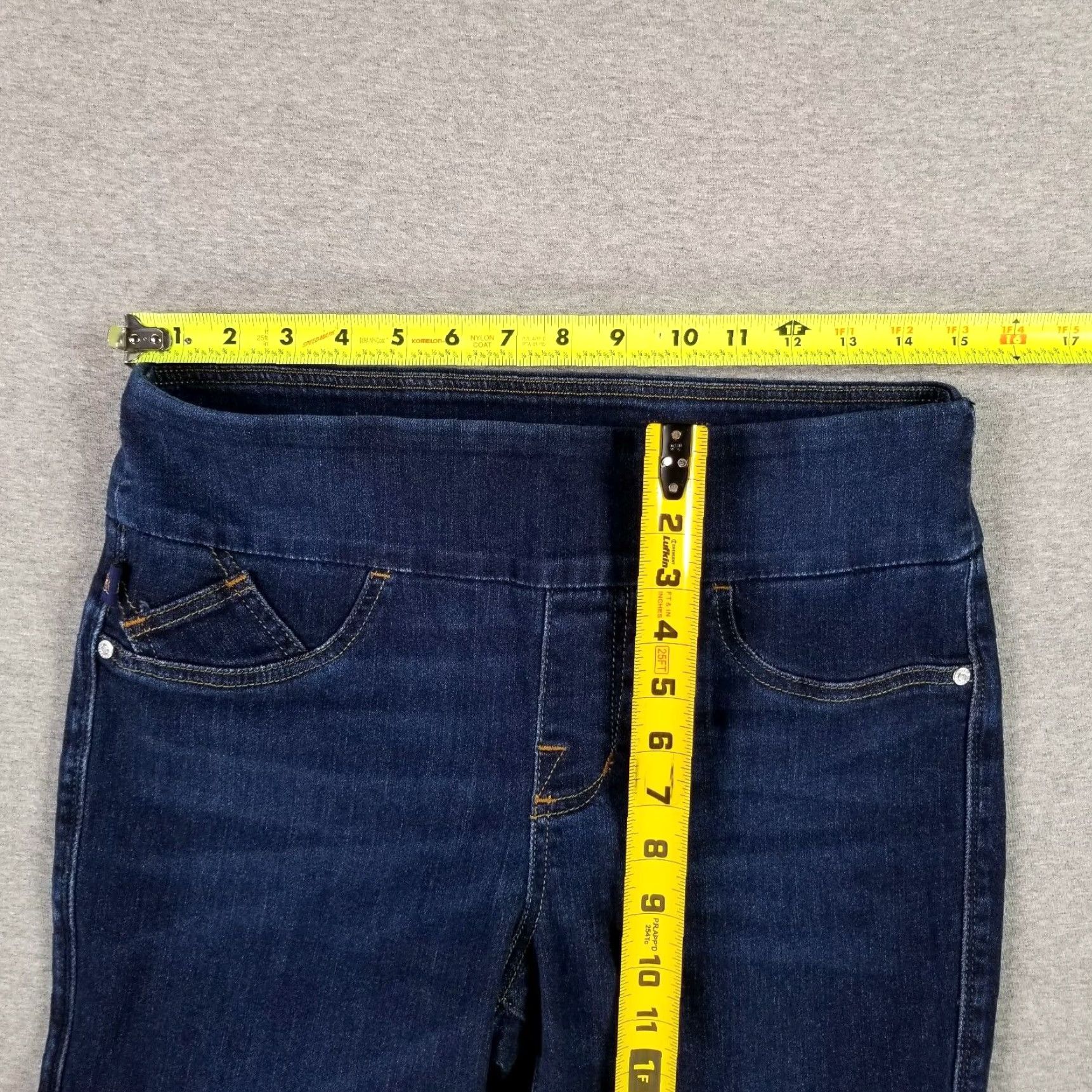 Rock & Republic Jeans Rock & Republic Size 12 Pull On Fever Crop Denim RX Slimming Stretch Dark Blue 30 in Inseam Womens