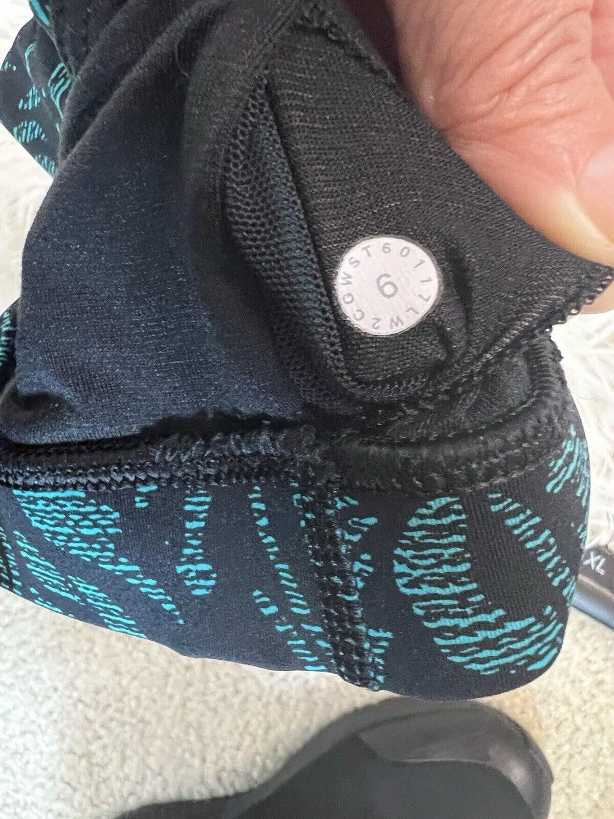 Designer Lululemon Energy Bra Thrive Viridian Green Black Sz 6 Size ONE SIZE - 6 Thumbnail