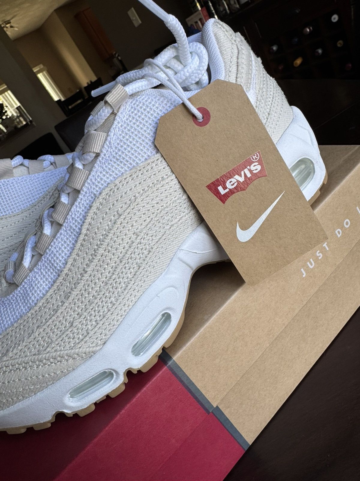 Levi's × Nike Levi's x Nike Air Max 95 OG Light Orewood Brown Denim Size US 8 / EU 41 - 2 Thumbnail