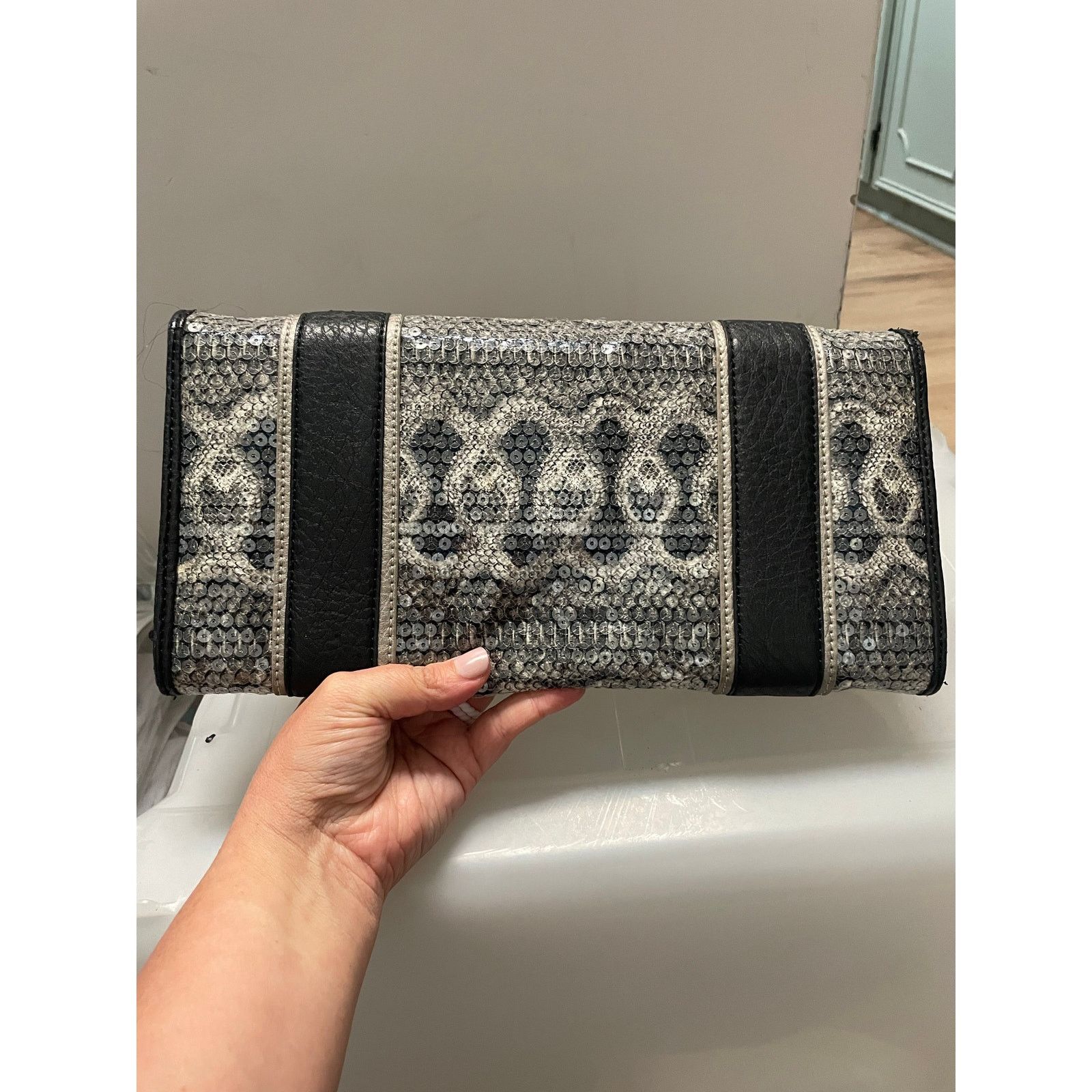 Christian Audigier Christian Audigier Snake Clutch Magnetic Close Python Purse Size ONE SIZE - 2 Thumbnail