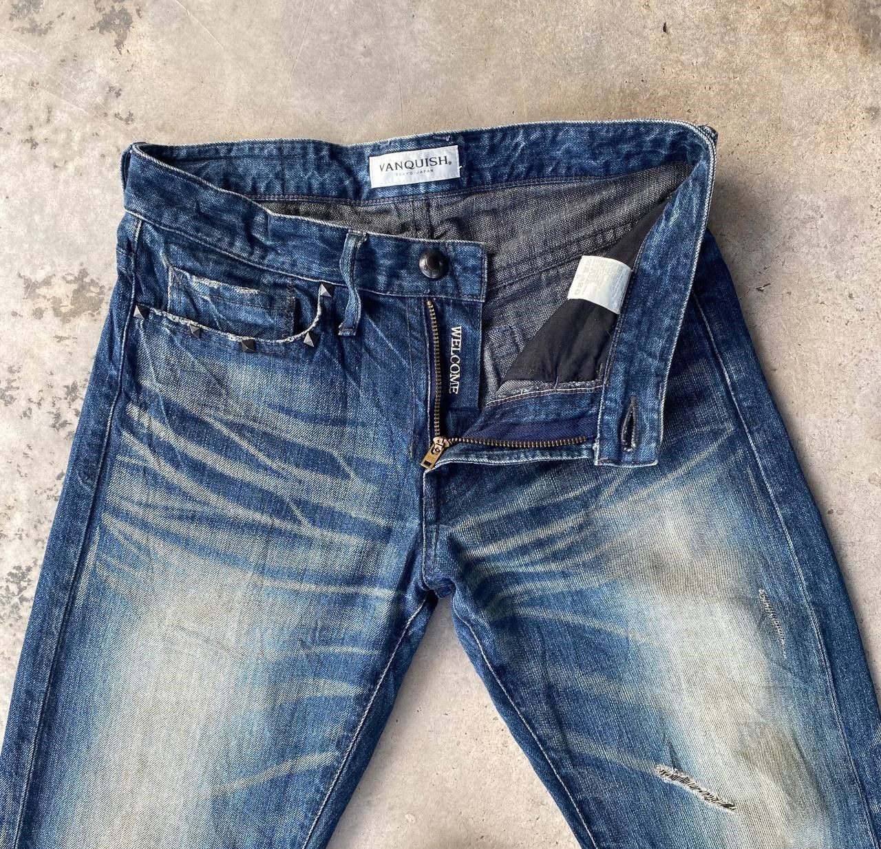 Tornado Mart RYO ISHIKAWA BY VANQUISH TOKYO JAPAN DISTRESSED BLUEWASH Size US 28 / EU 44 - 2 Thumbnail