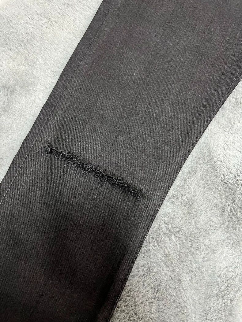 Saint Laurent Paris Saint Laurent Paris Saint Laurent Black Distressed Denim P Size US 29 - 7 Thumbnail