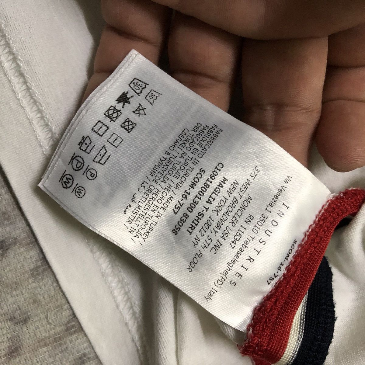 Designer × Moncler Rare Moncler Maglia Tees Size US L / EU 52-54 / 3 - 9 Thumbnail