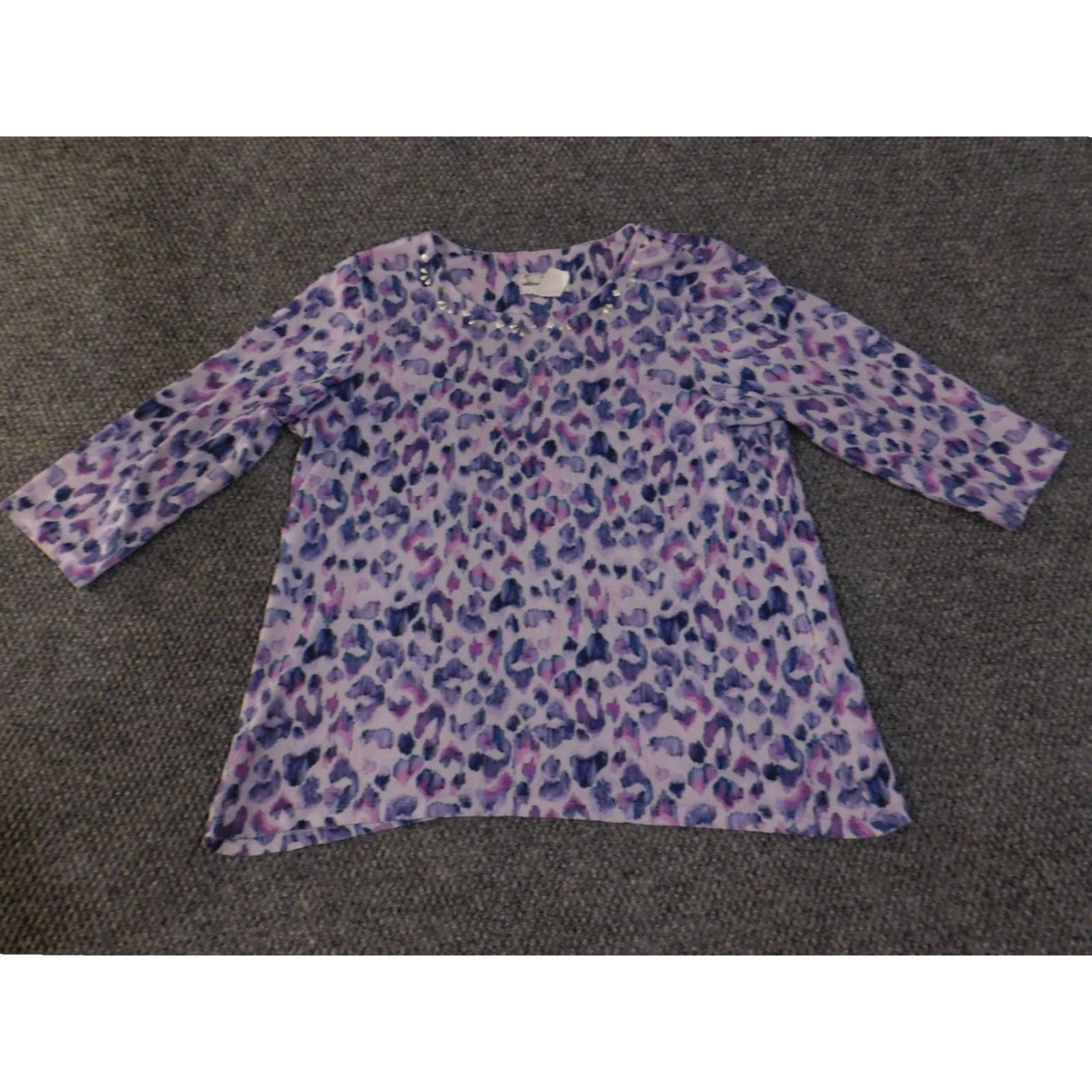 Vintage Alfred Dunner Shirt Womens Small Purple Geometric Rhinestone Embellished Scoop Blouse Knit Size S / US 4 / IT 40 - 5 Thumbnail