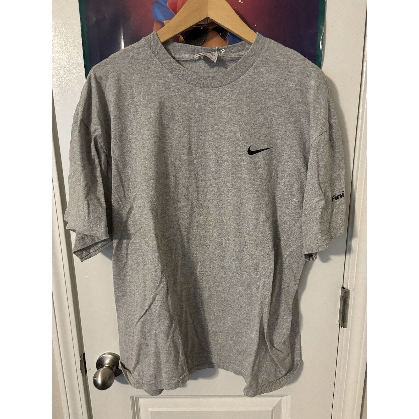 Nike vintage nike made in usa grey plain logo T-shirt black Sz L Size US L / EU 52-54 / 3 - 1 Thumbnail