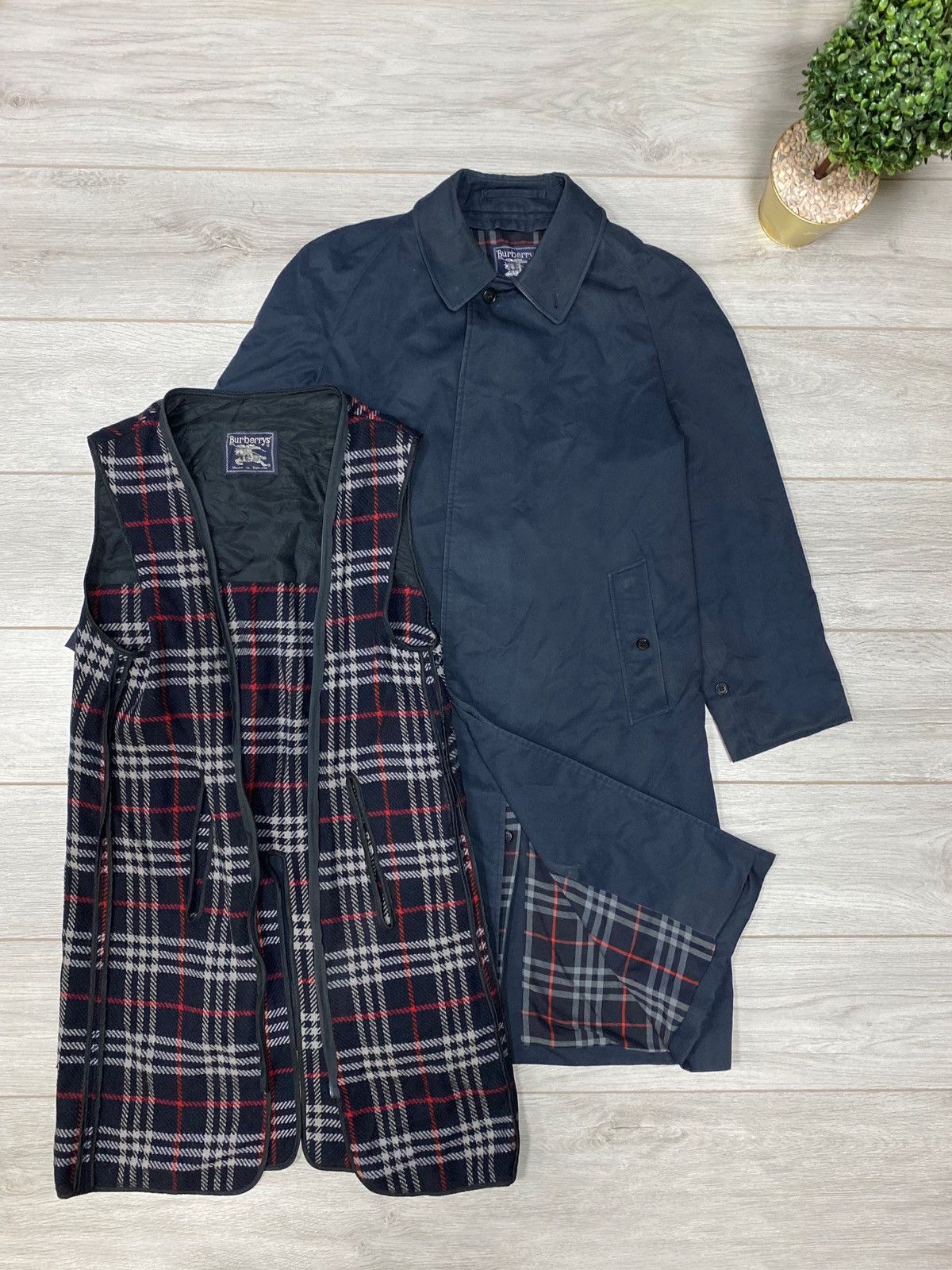 Burberry Burberry vintage trench jacket dark nova check blue Size US M / EU 48-50 / 2 - 1 Thumbnail