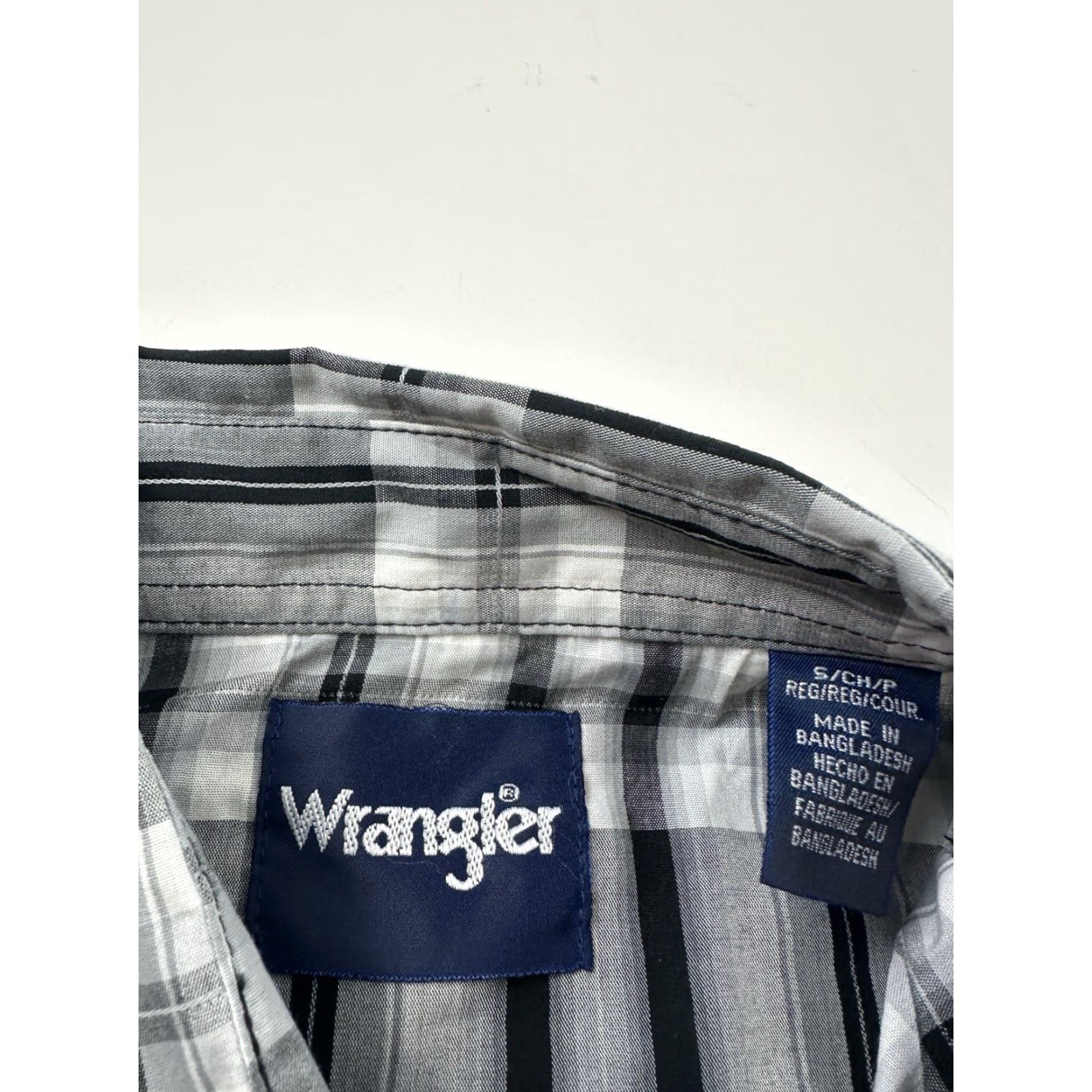 Wrangler VINTAGE Wrangler Shirt Mens Small Black Gray White Plaid Western Pearl Snap Short Sleeve Mens Size US S / EU 44-46 / 1 - 4 Thumbnail