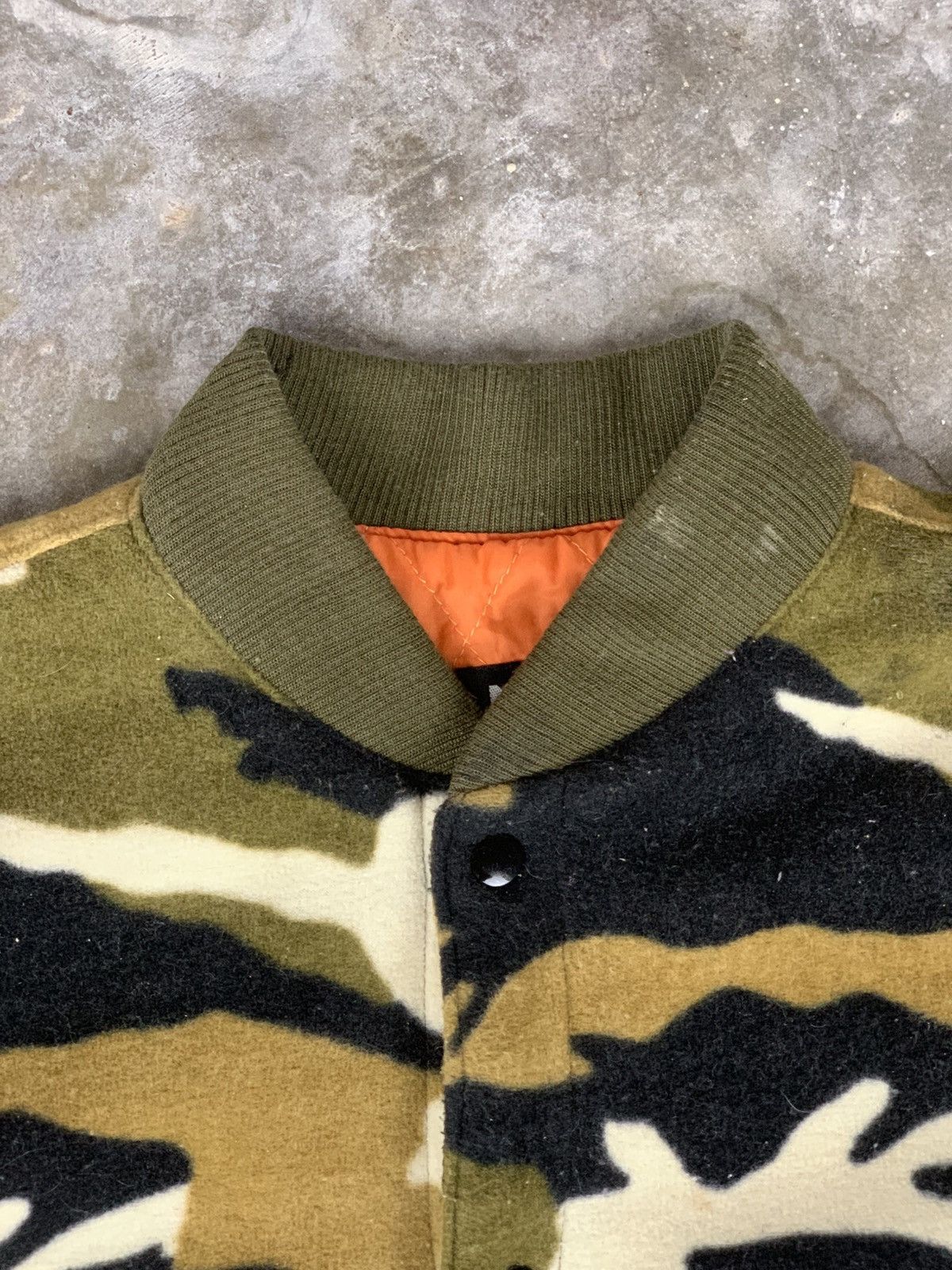 Japanese Brand Japanese Brand Camo Fleece Bomber Jacket Size US L / EU 52-54 / 3 - 3 Thumbnail