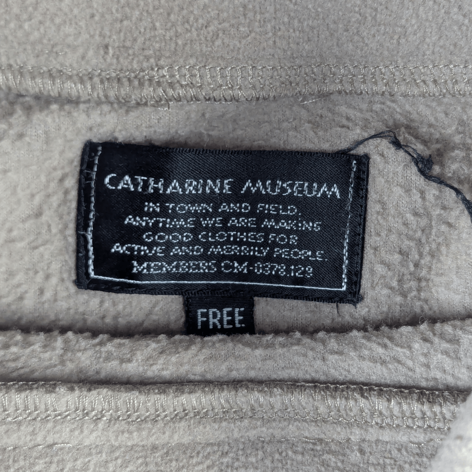 Japanese Brand Vintage 2000's KATHERINE MUSEUM Fleece Sweatshirts Pullover Size ONE SIZE - 9 Thumbnail