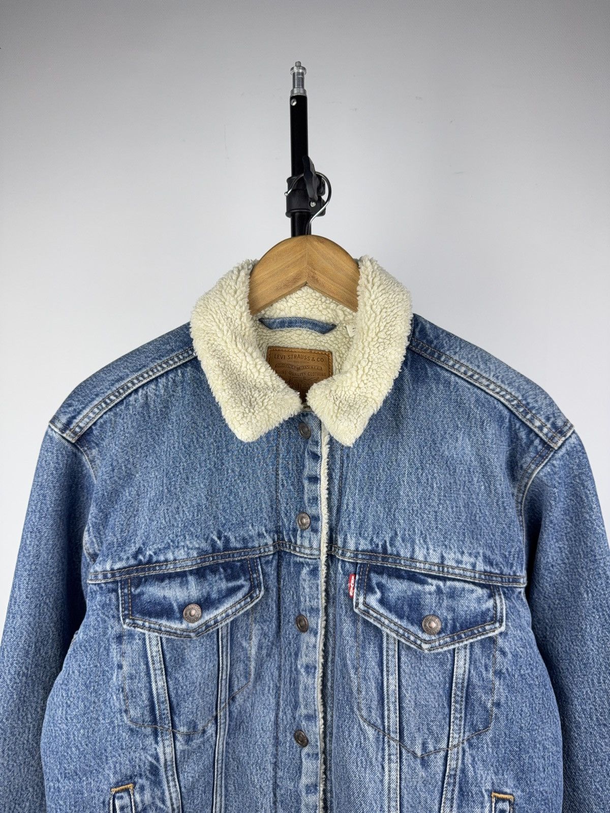 Levi's Retro 00s Levi’s Premium Sherpa Trucker Denim Jacket L Size L / US 10 / IT 46 - 2 Thumbnail