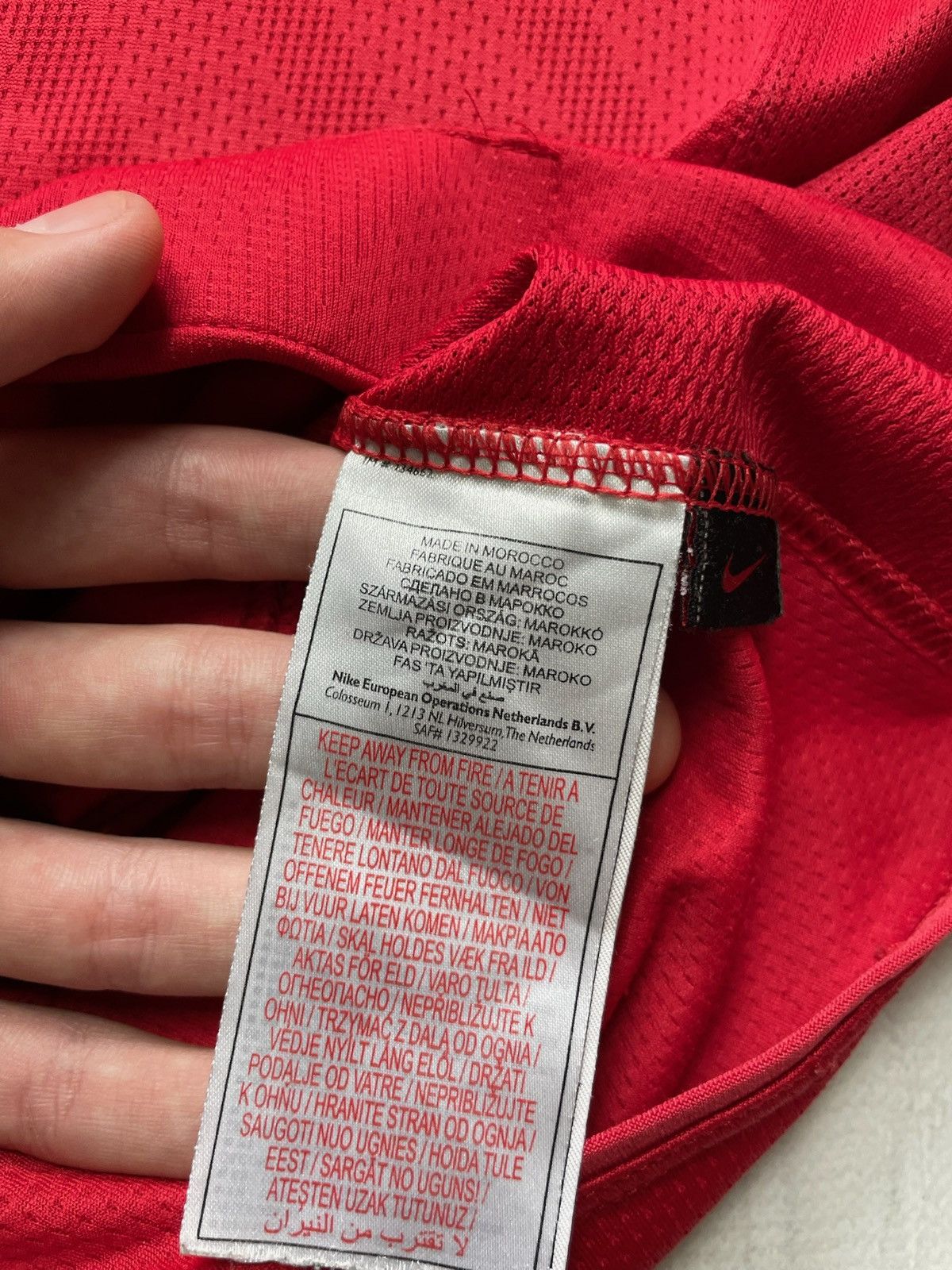 Nike × Vintage Vintage Nike Manchester United size L logo red Size US L / EU 52-54 / 3 - 9 Thumbnail