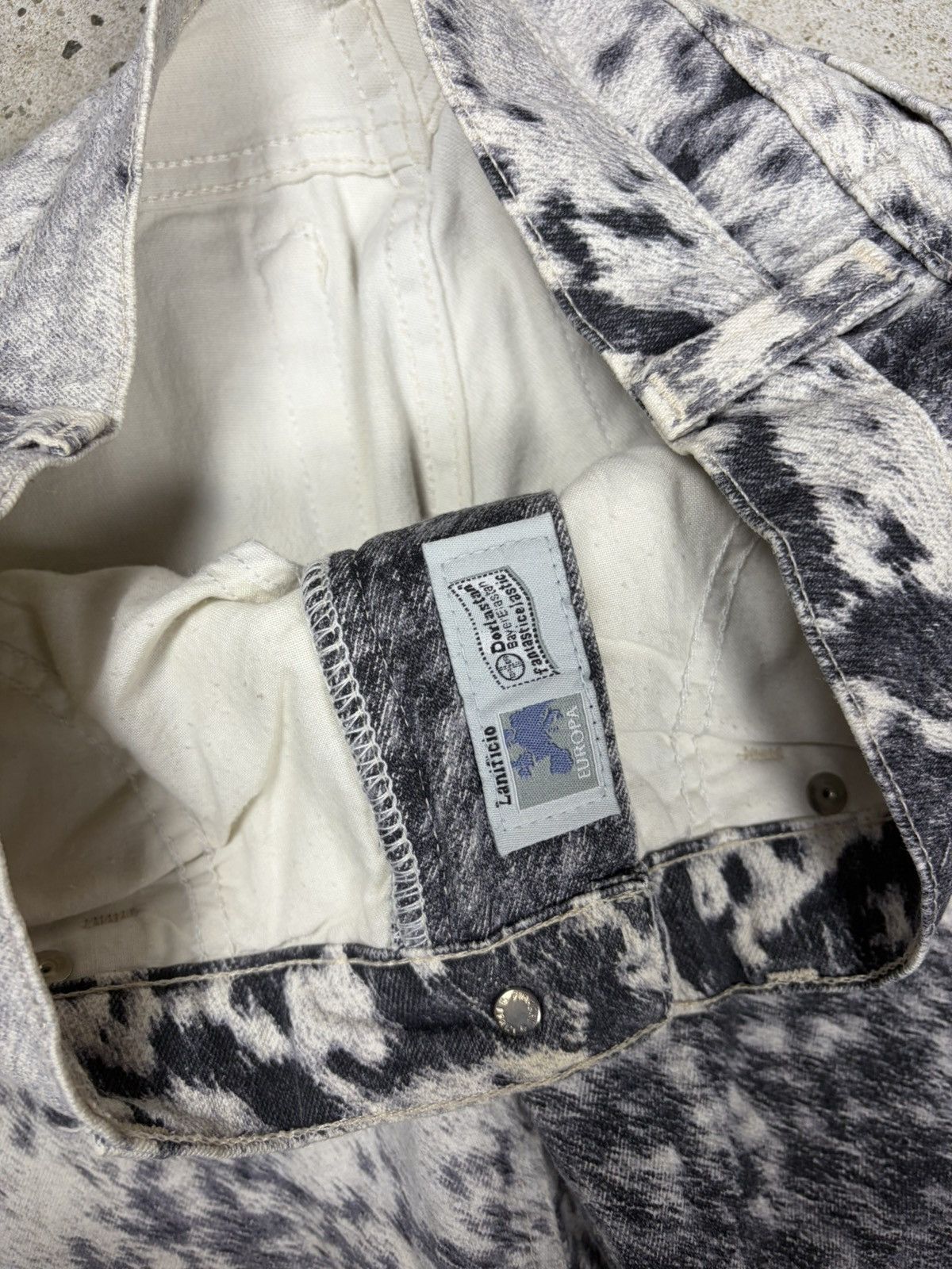 Roberto Cavalli FW1999 Roberto Cavalli Furry Cawprint Movement Pants Size 28" / US 6 / IT 42 - 4 Thumbnail