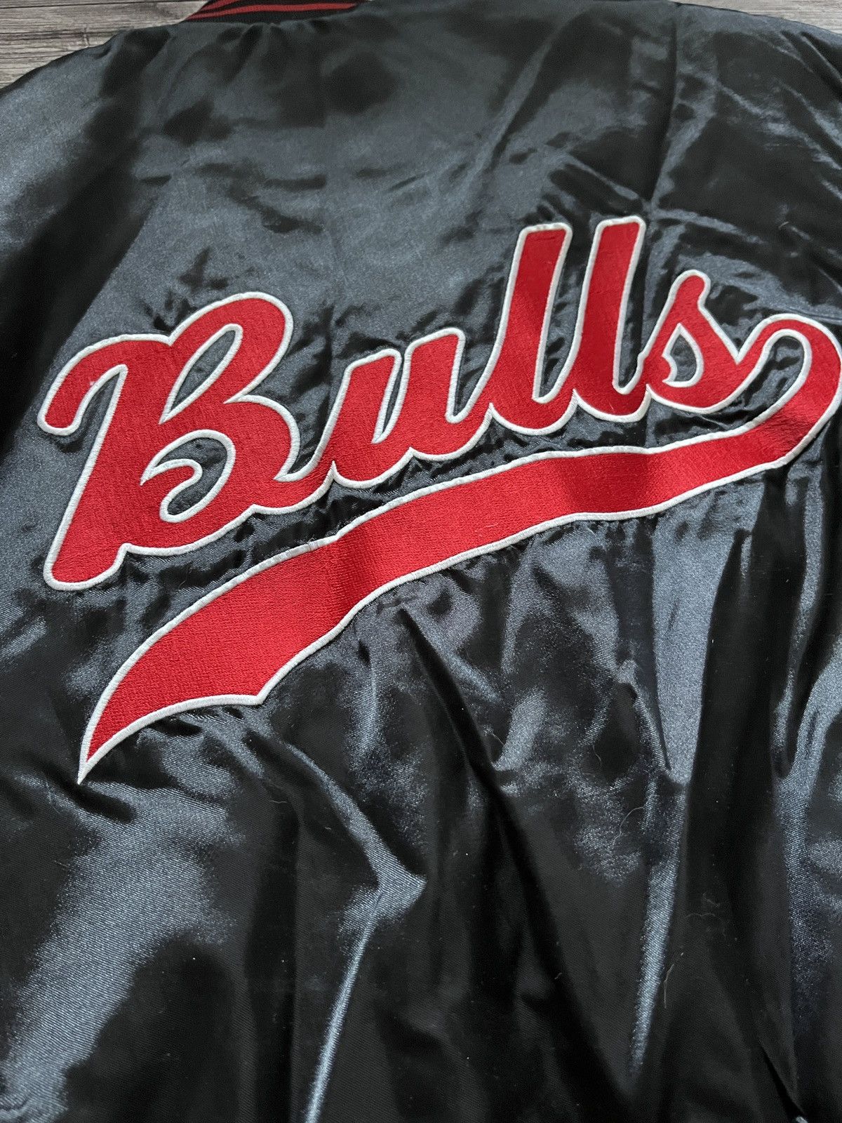 Le Coq Sportif × Vintage Vintage 80s/90s Le Coq Sportif Chicago Bulls Bomber Jacket Size US M / EU 48-50 / 2 - 3 Thumbnail