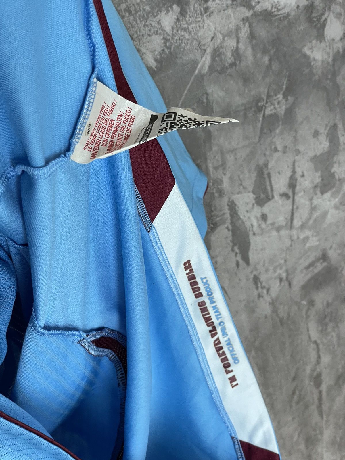 Umbro UMBRO FC WEST HAM UNITED SOCCER JERSEY FOOTBALL SHIRT Size US M / EU 48-50 / 2 - 9 Thumbnail