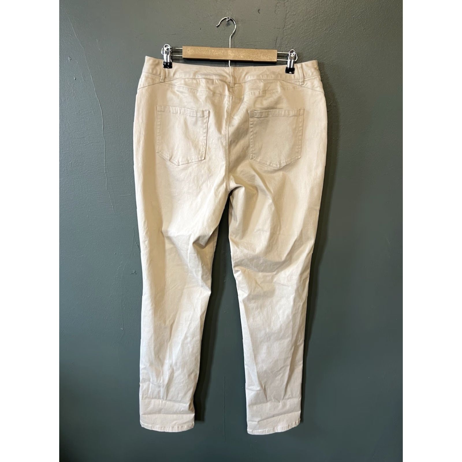 Coldwater Creek Coldwater Creek White Straight Leg Pants 14 Tall Womens Size 14 Tall Regular Ankle Style Pants Mens? Size 36" / US 14 / IT 50 - 2 Thumbnail