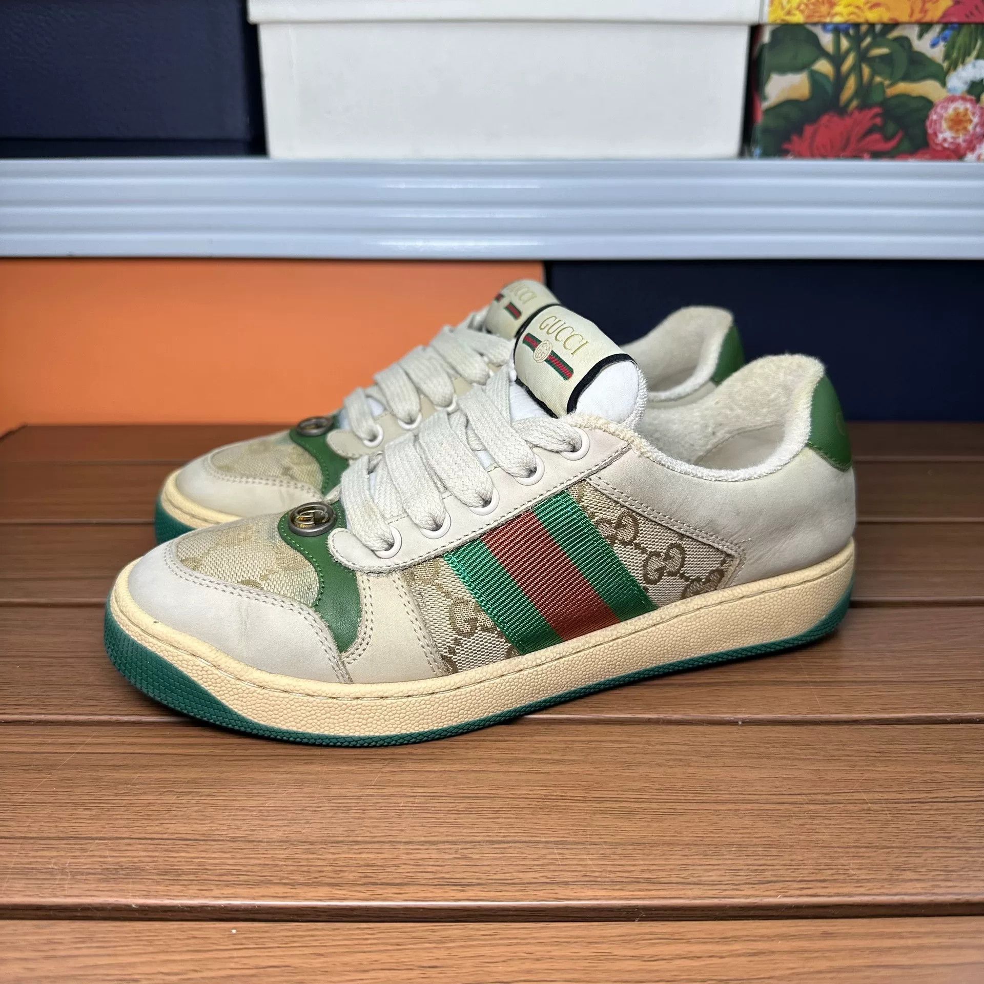 Gucci Gucci Distressed Lowtop Sneakers it_35-5 Women Size US 5.5 / IT 35.5 - 1 Thumbnail