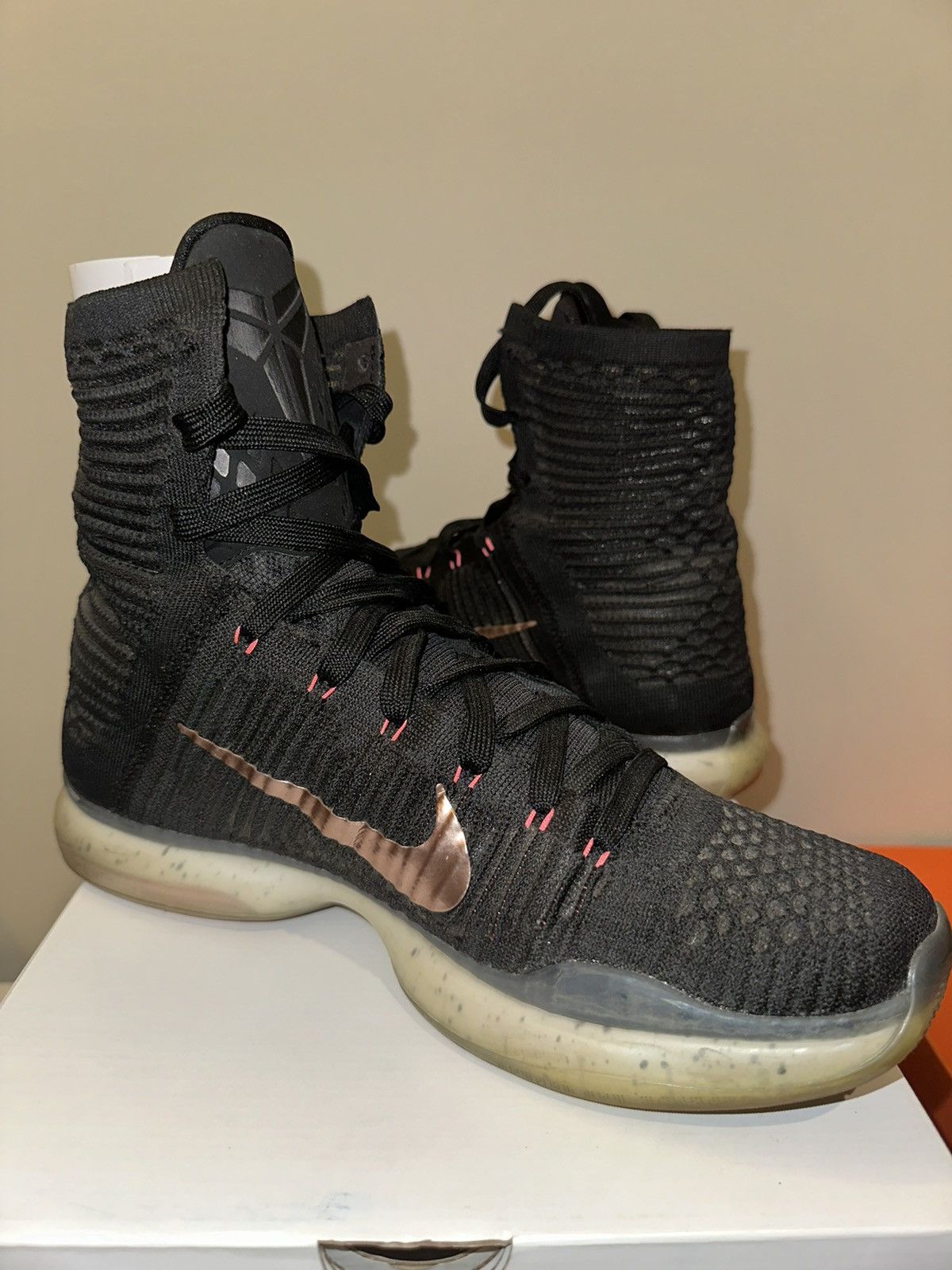 Nike Kobe 10 Elite "Rose Gold" Size US 10 / EU 43 - 5 Thumbnail