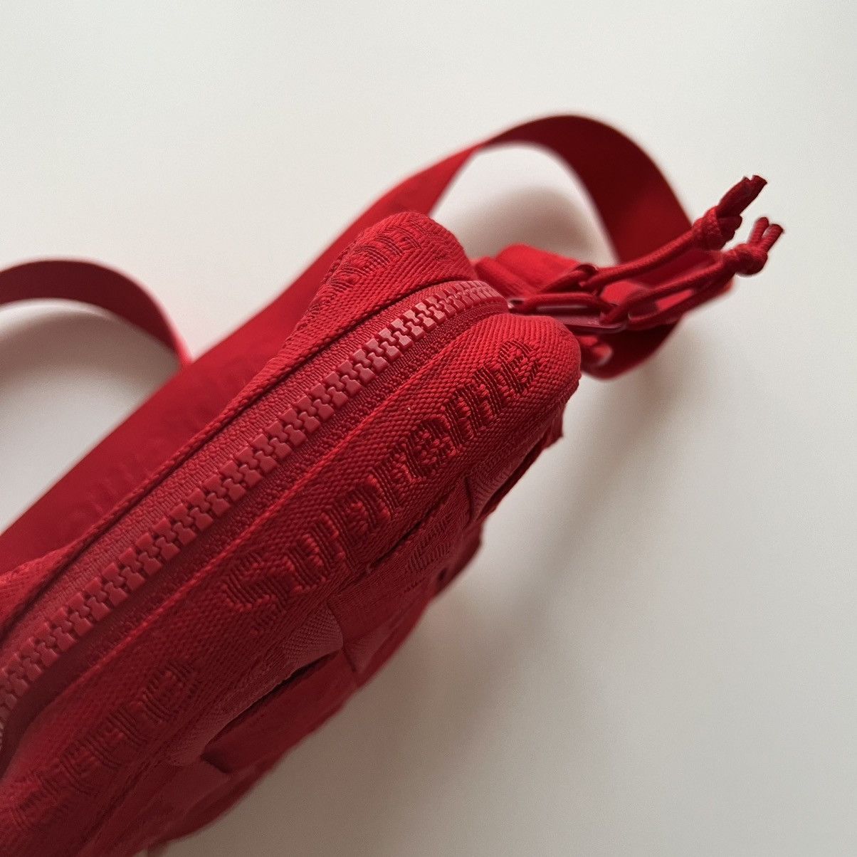 Supreme Supreme Woven Shoulder Bag Red Size ONE SIZE - 4 Thumbnail
