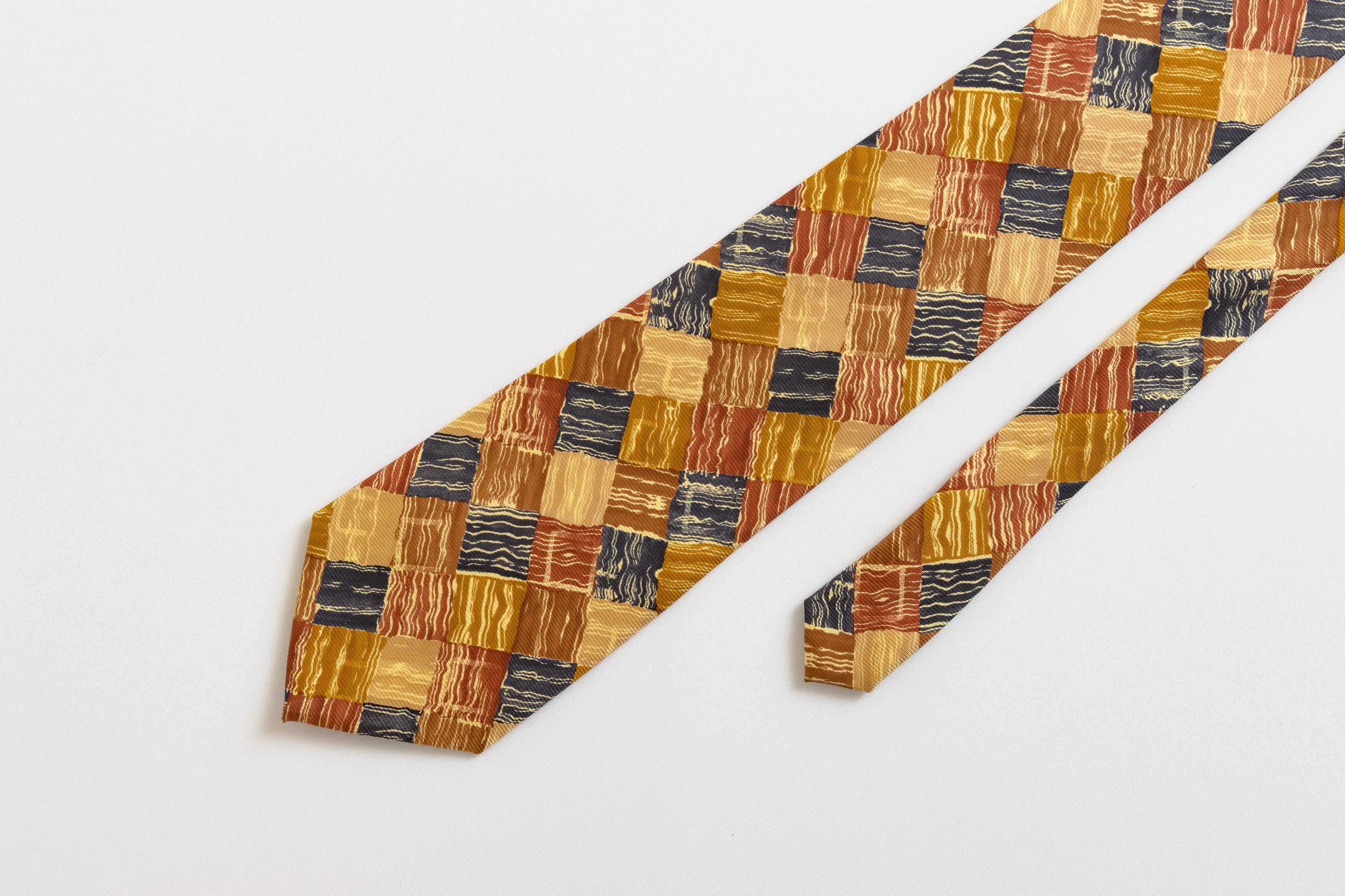 Vintage Tie abstract pattern print necktie silk tie 034 Size ONE SIZE - 1 Thumbnail