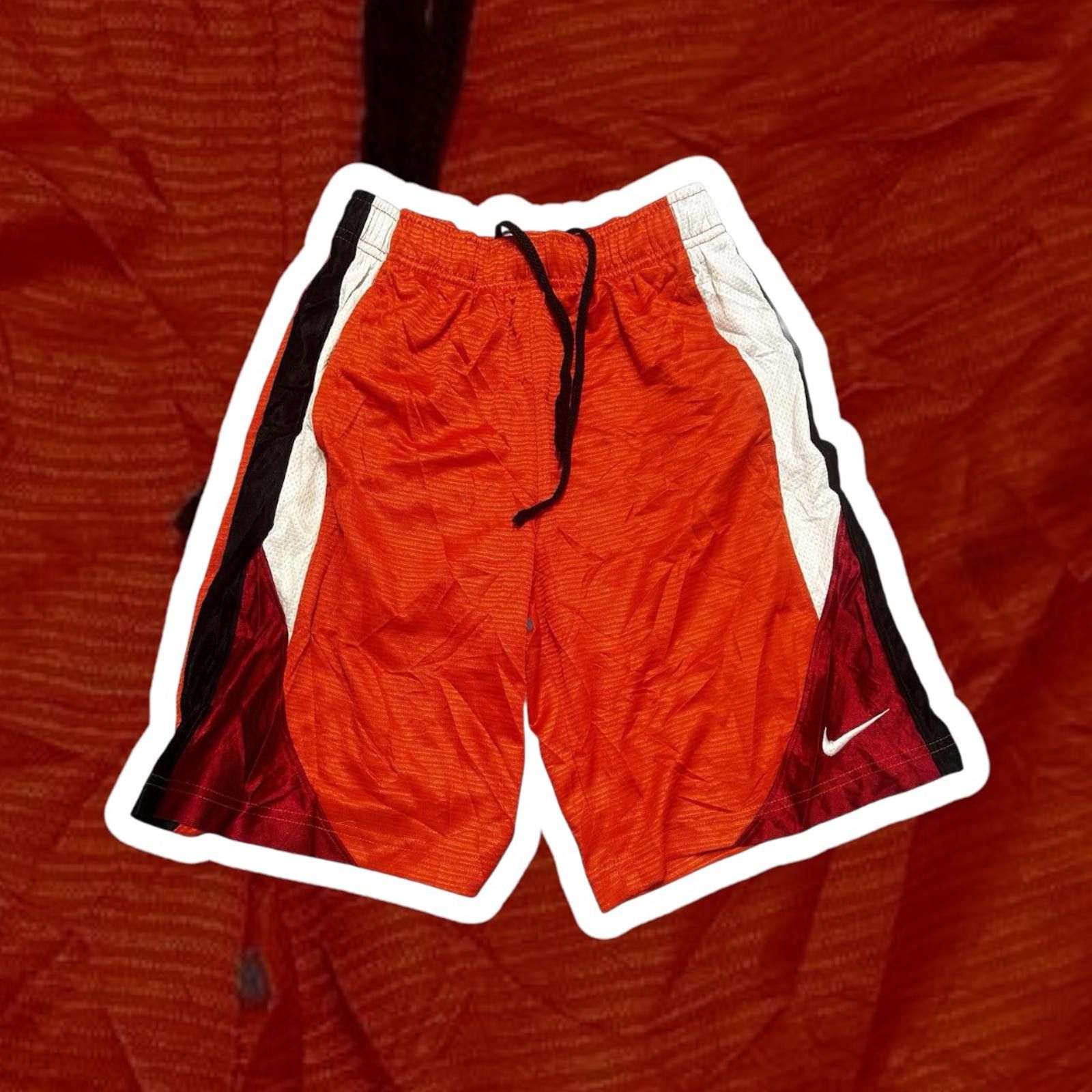 Nike Nike Men's Multi-Colour Shorts - Size Small Size US 30 / EU 46 - 1 Thumbnail