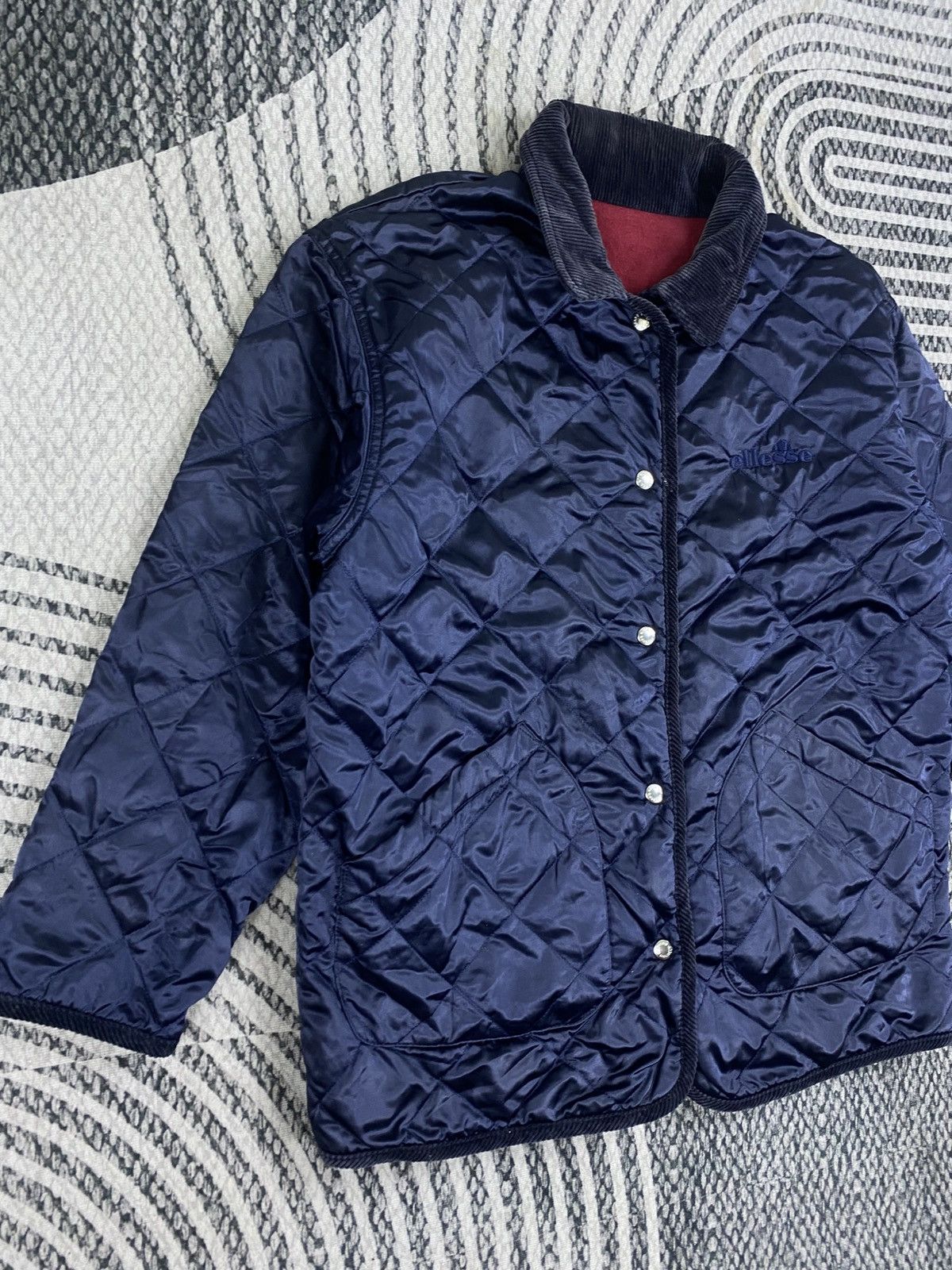 Ellesse Vintage Ellesse Burgundy Reversible Puffer Jacket Size US L / EU 52-54 / 3 - 5 Thumbnail