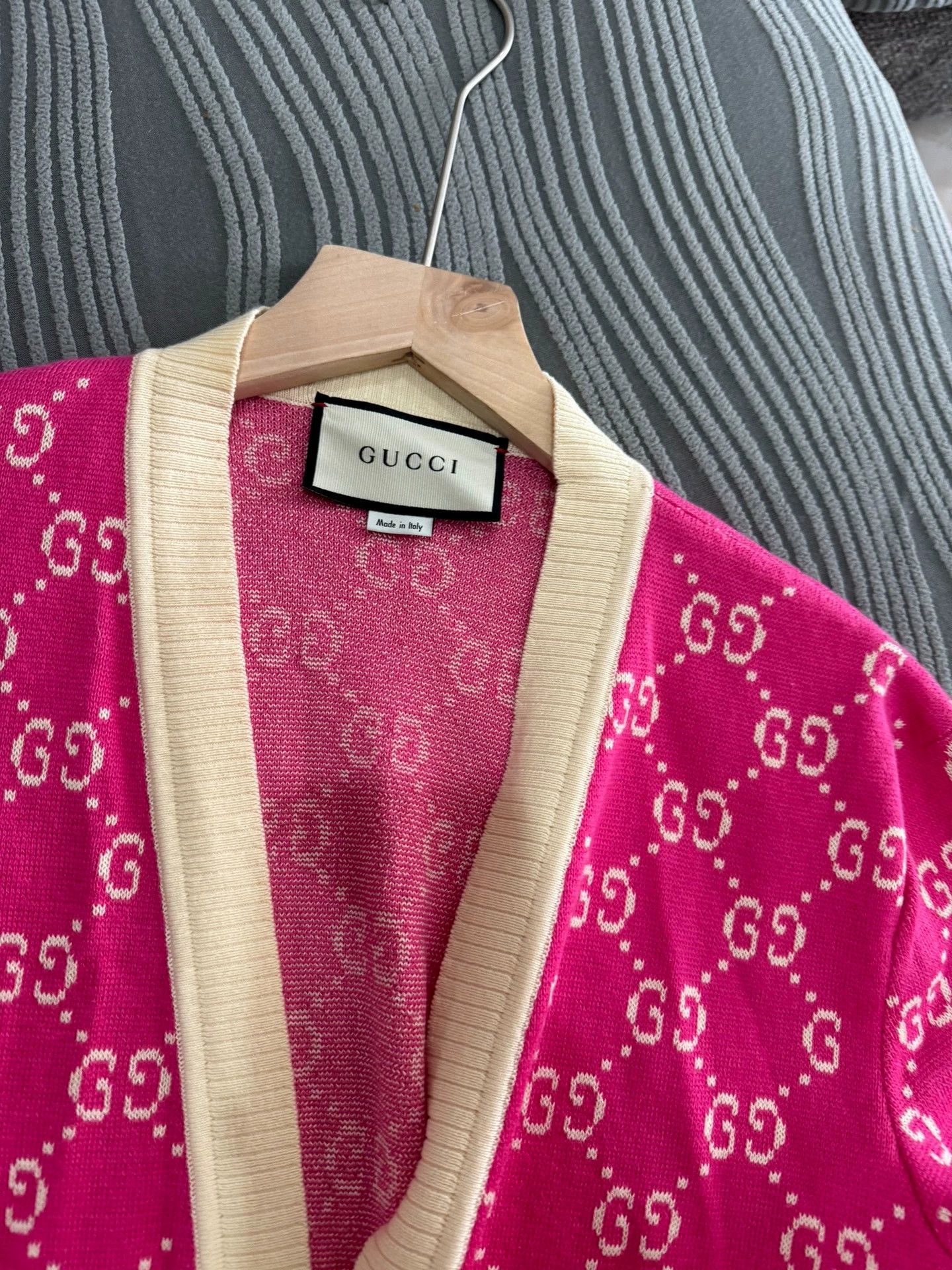 Gucci Gucci Authentic Cardigan XS Size XS / US 0-2 / IT 36-38 - 2 Thumbnail