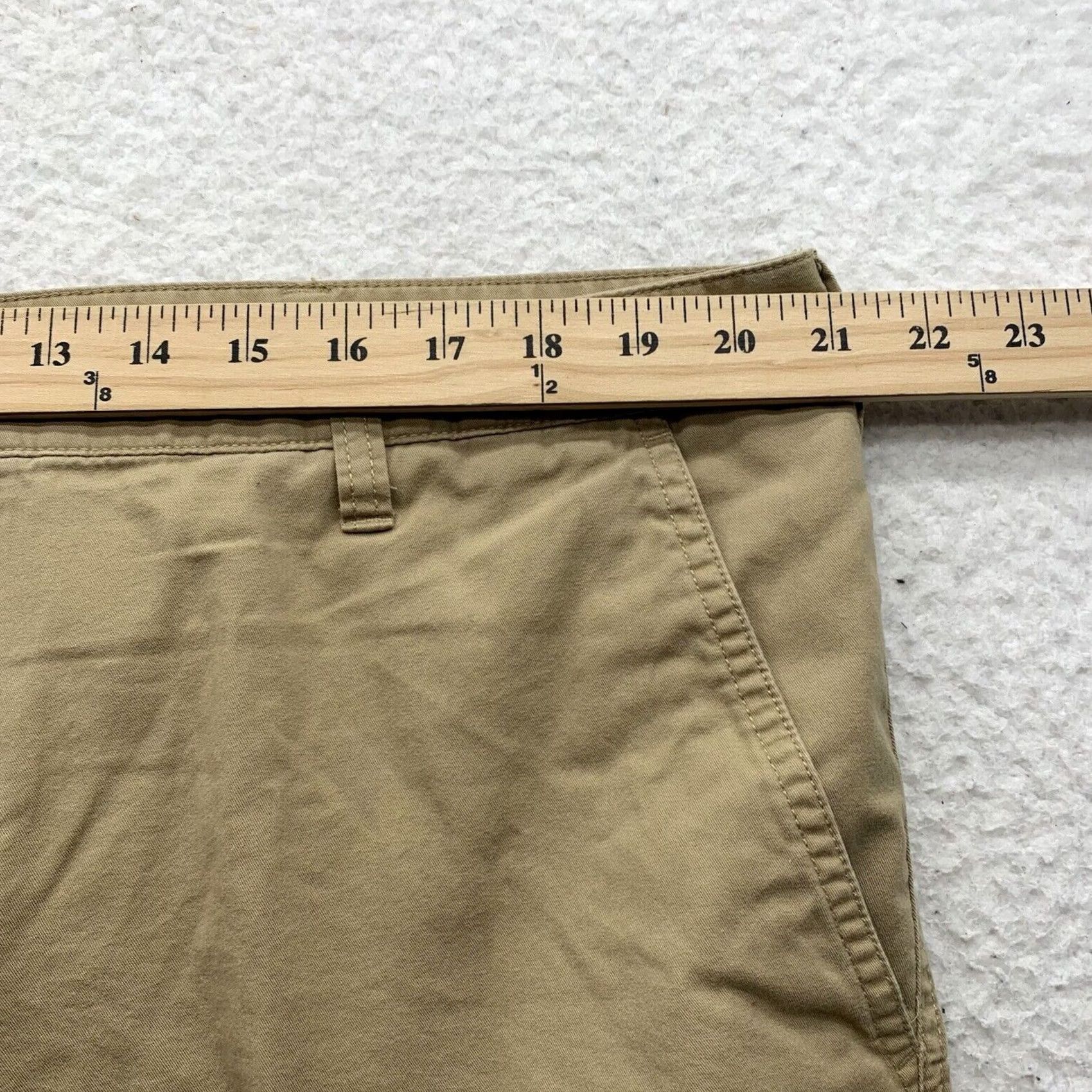 Vintage Columbia Mens Cargo Shorts Tan 42 10" Fishing Hiking Outdoors Size US 42 / EU 58 - 7 Thumbnail