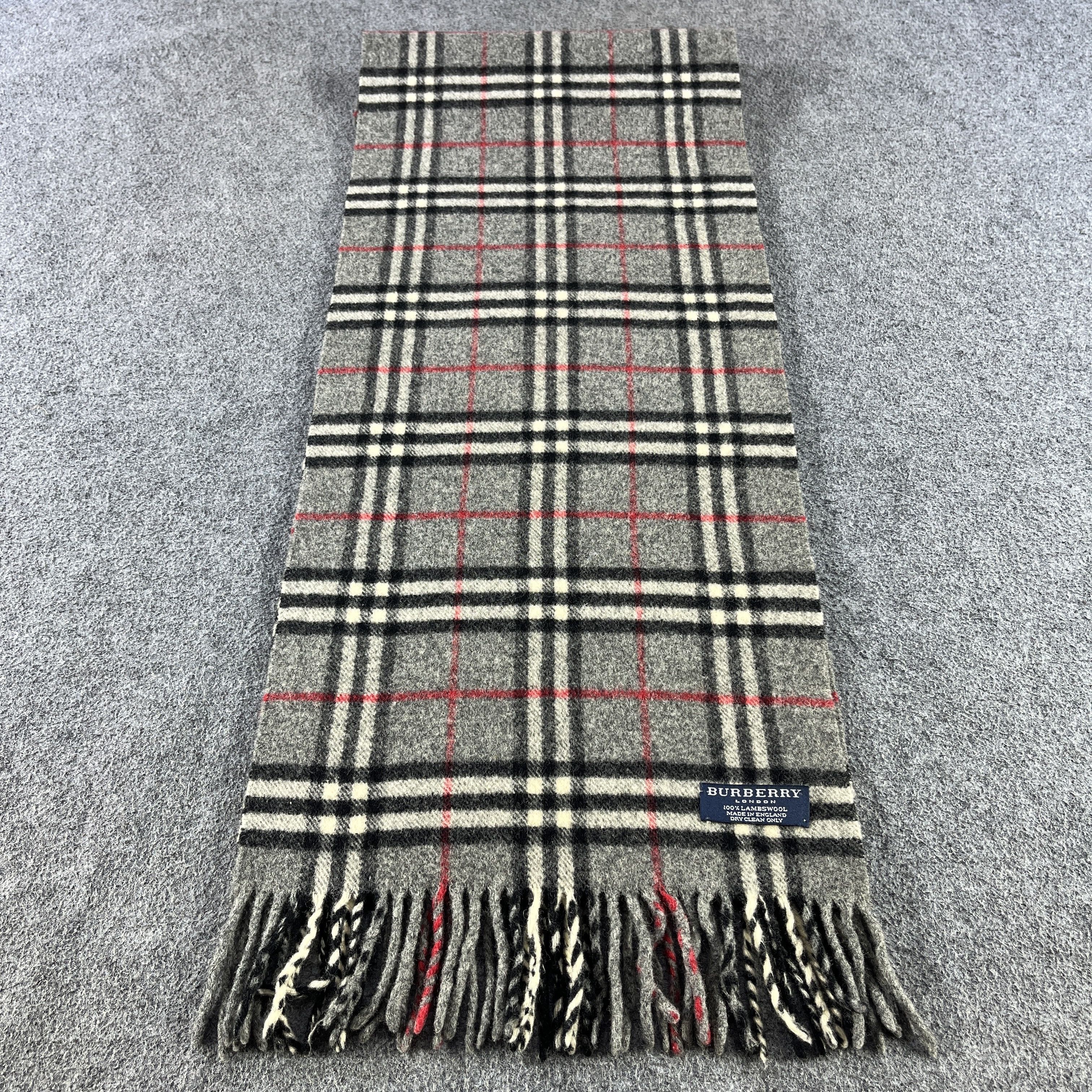 Burberry Burberry Scarf / Muffler / Neckwear T1403 Size ONE SIZE - 1 Thumbnail