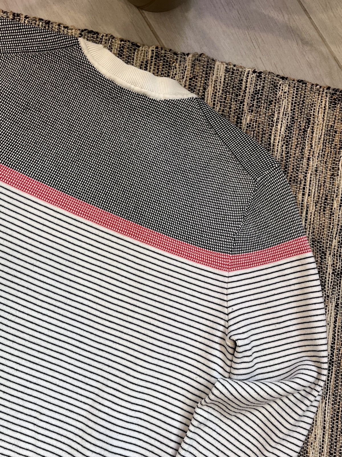 Designer × Hugo Luxury Hugo Sweater White Stripes Sweatshirt Hype Logo Y2K Size US L / EU 52-54 / 3 - 13 Thumbnail