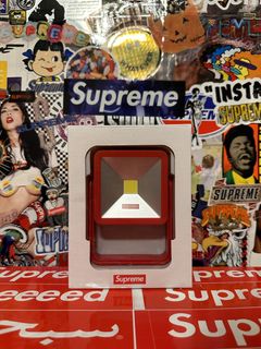 Supreme Magnetic Kickstand Light | Grailed