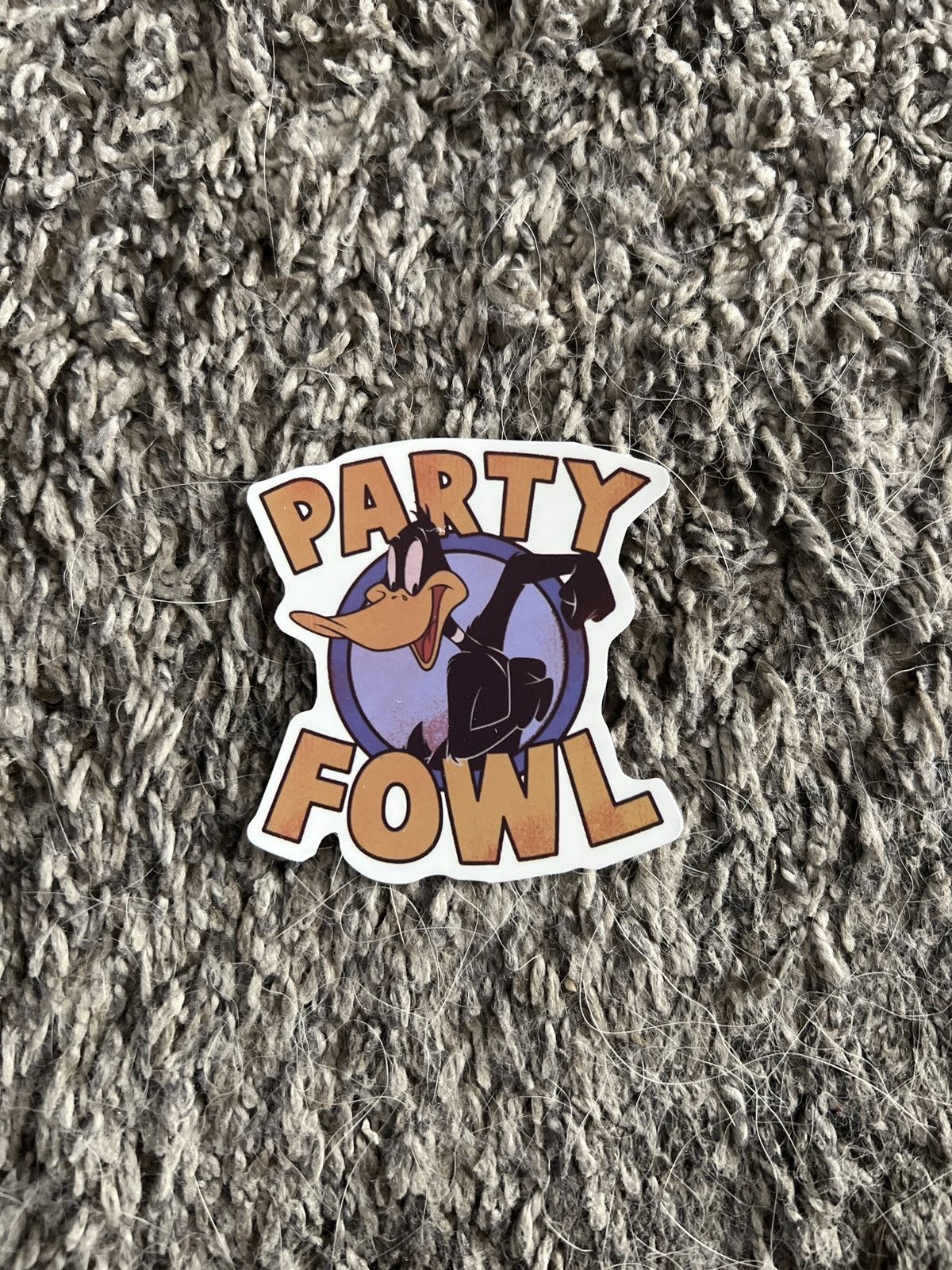 Warner Bros Looney Tunes Daffy Duck Party Fowl Sticker Size ONE SIZE - 1 Thumbnail