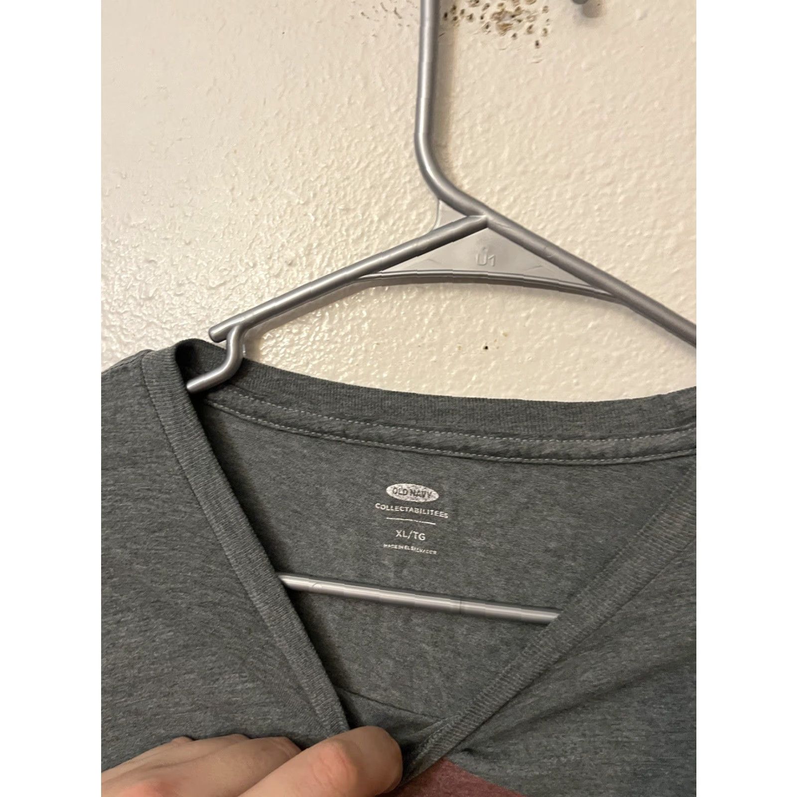 Old Navy Deadpool Old Navy Graphic T Shirt Mens Gray XL Crew Neck Short Sleeve Logo Cotton Blend Regular Fit Size US XL / EU 56 / 4 - 2 Thumbnail