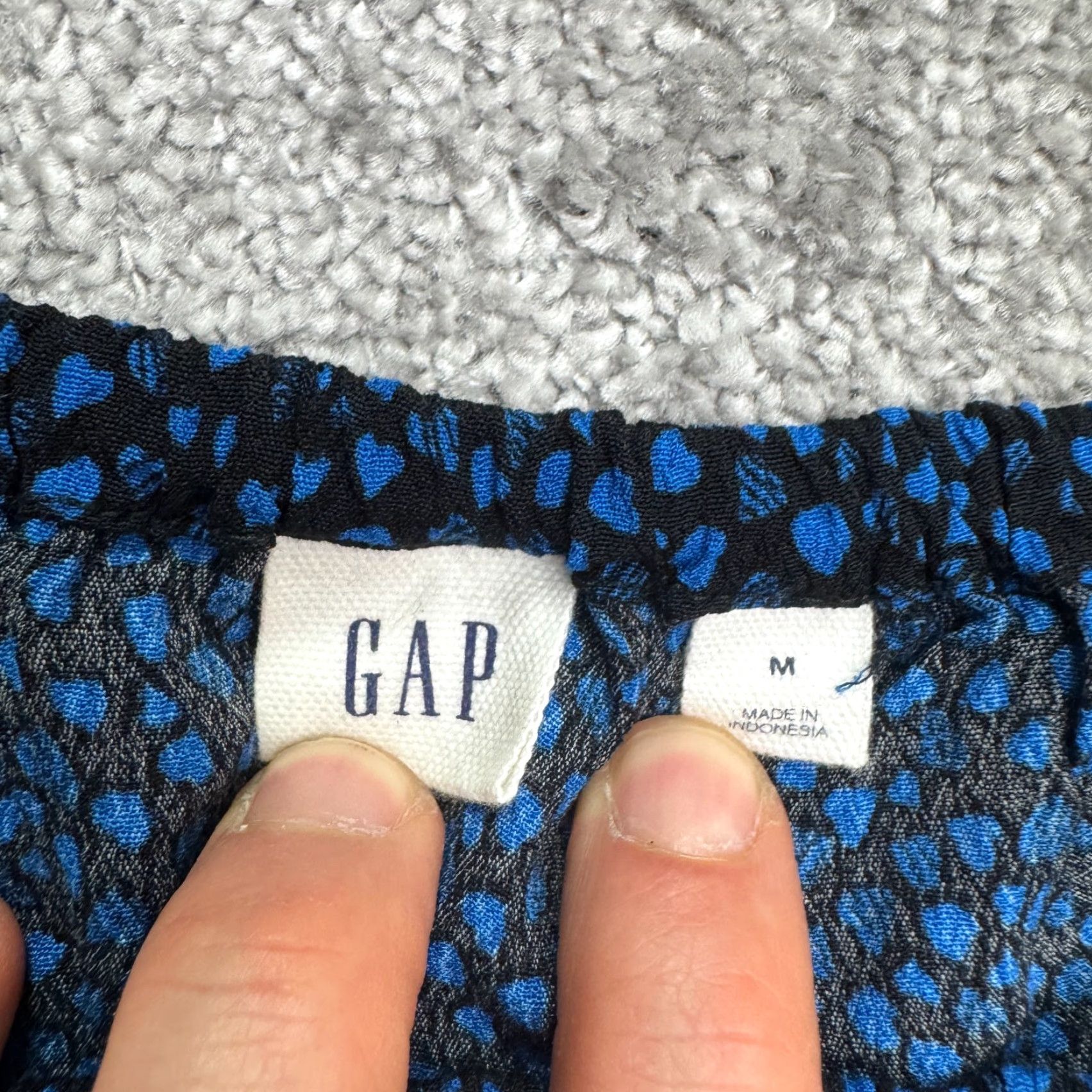Gap Gap Women's Off Shoulder Blouse M Blue Heart Print Casual Boho Peasant Top Size M / US 6-8 / IT 42-44 - 5 Thumbnail