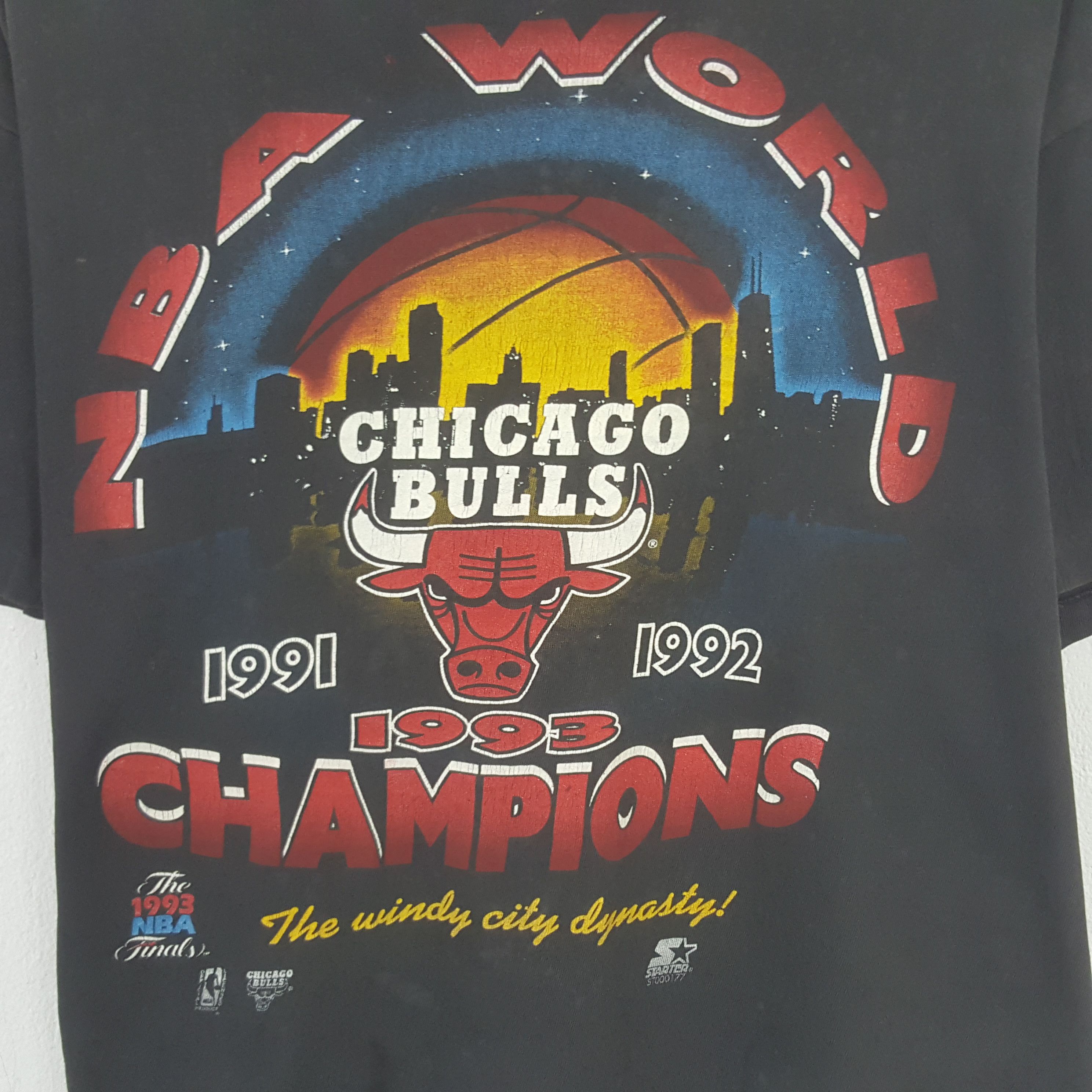 Other Vintage Chicago Bulls 1993 Champions Tshirt Size US L / EU 52-54 / 3 - 2 Thumbnail