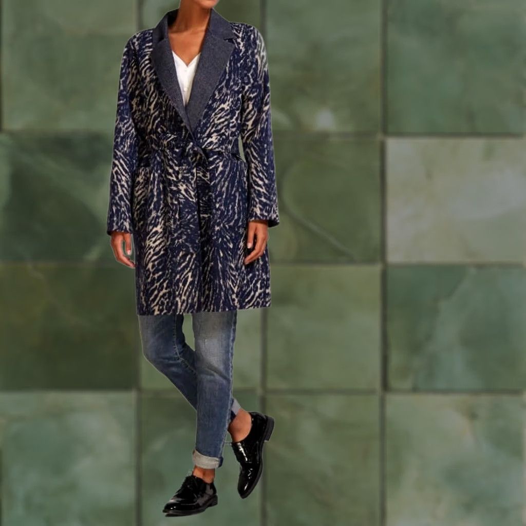 Max Mara VINTAGE Max Mara Weekend Virgin Wool Blend Animal Print Blue reversible Coat Jacket Size L / US 10 / IT 46 - 1 Thumbnail