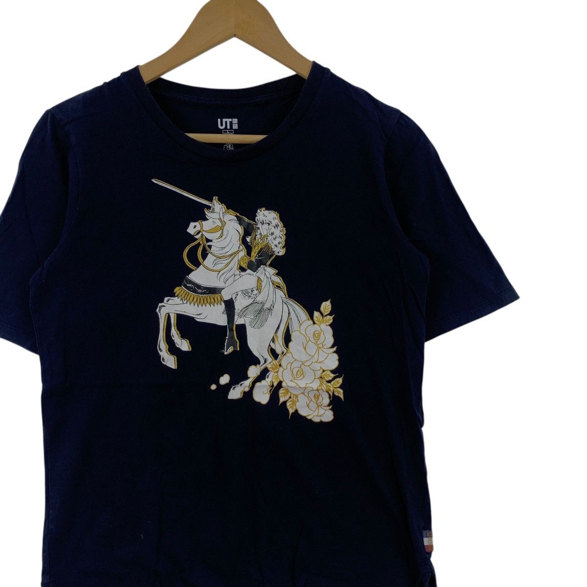 Anime THE ROSE OF VERSAILLES x UNIQLO Anime Collection Tee Shirt Size US L / EU 52-54 / 3 - 5 Thumbnail