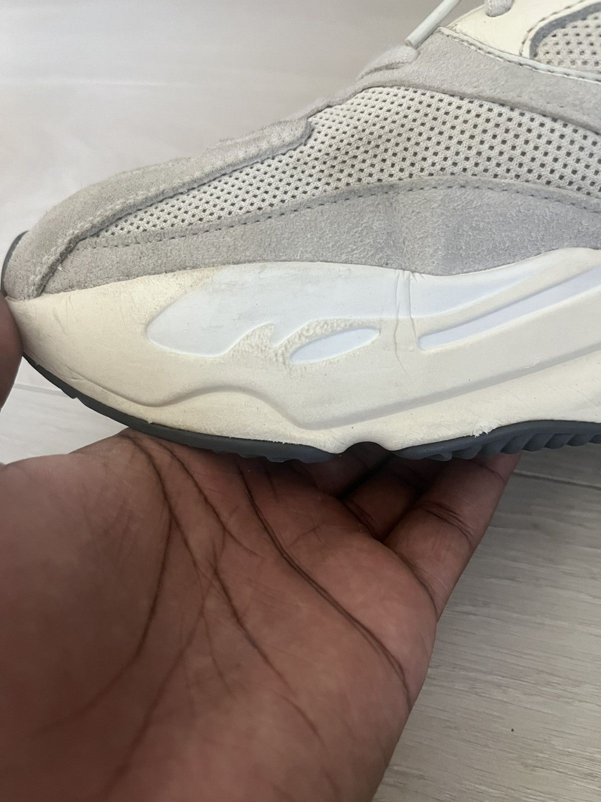Adidas × Yeezy Yeezy Boost 700 ‘Analog’ Size US 13 / EU 46 - 9 Thumbnail