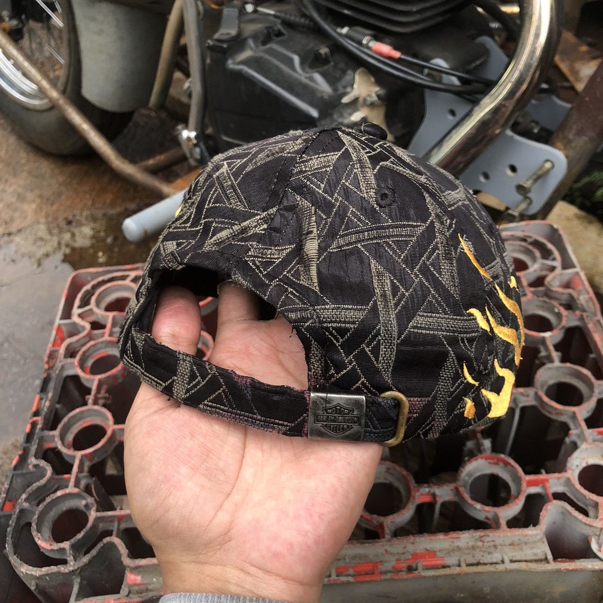 Harley Davidson 🔥RARE🔥 Vintage Harley Davidson Spell Out Flame Hat Size ONE SIZE - 7 Thumbnail