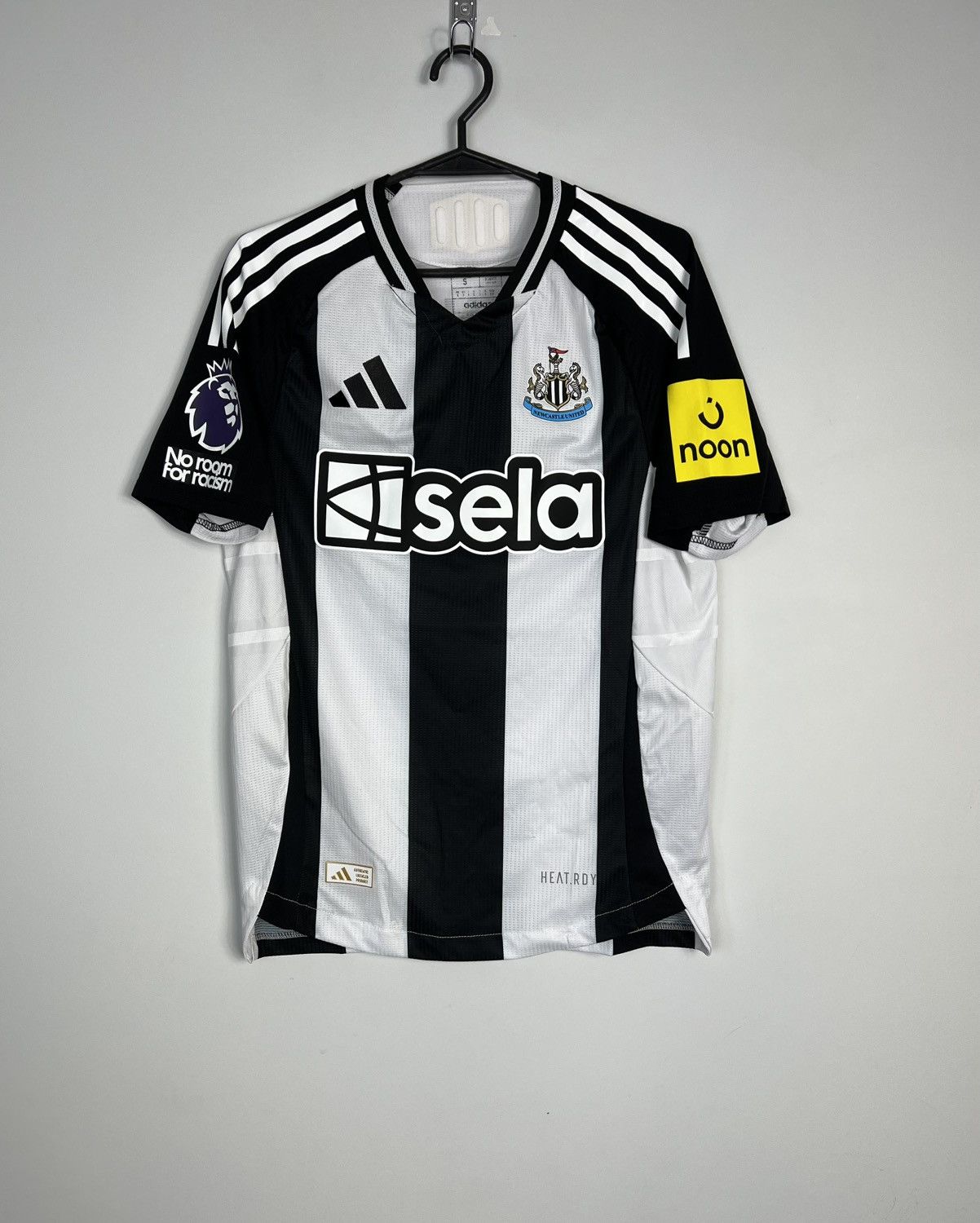 Adidas Adidas Newcastle United 2025 Bruno G. #39 Soccer Jersey Size US S / EU 44-46 / 1 - 2 Thumbnail