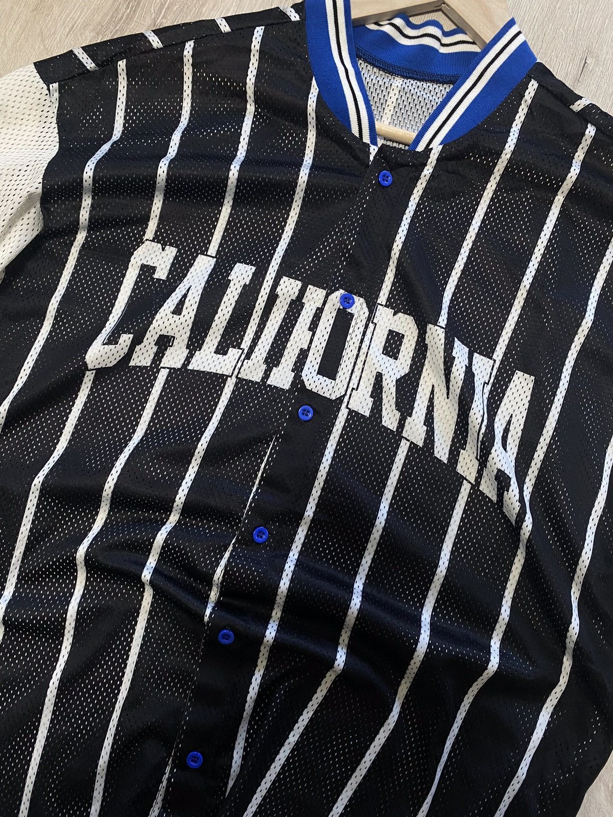 Vintage Mesh Shirt California Logo Rugby Style Size US L / EU 52-54 / 3 - 4 Thumbnail