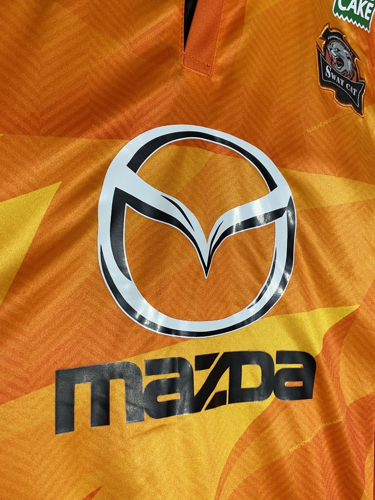 Other Nakhon Ratchasima 2016 Thai League Home Y2k Football Shirt Size US L / EU 52-54 / 3 - 5 Thumbnail