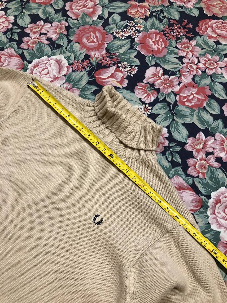 Fred Perry Fred Perry Embroidered Logo Sweater Size L Size US L / EU 52-54 / 3 - 6 Thumbnail