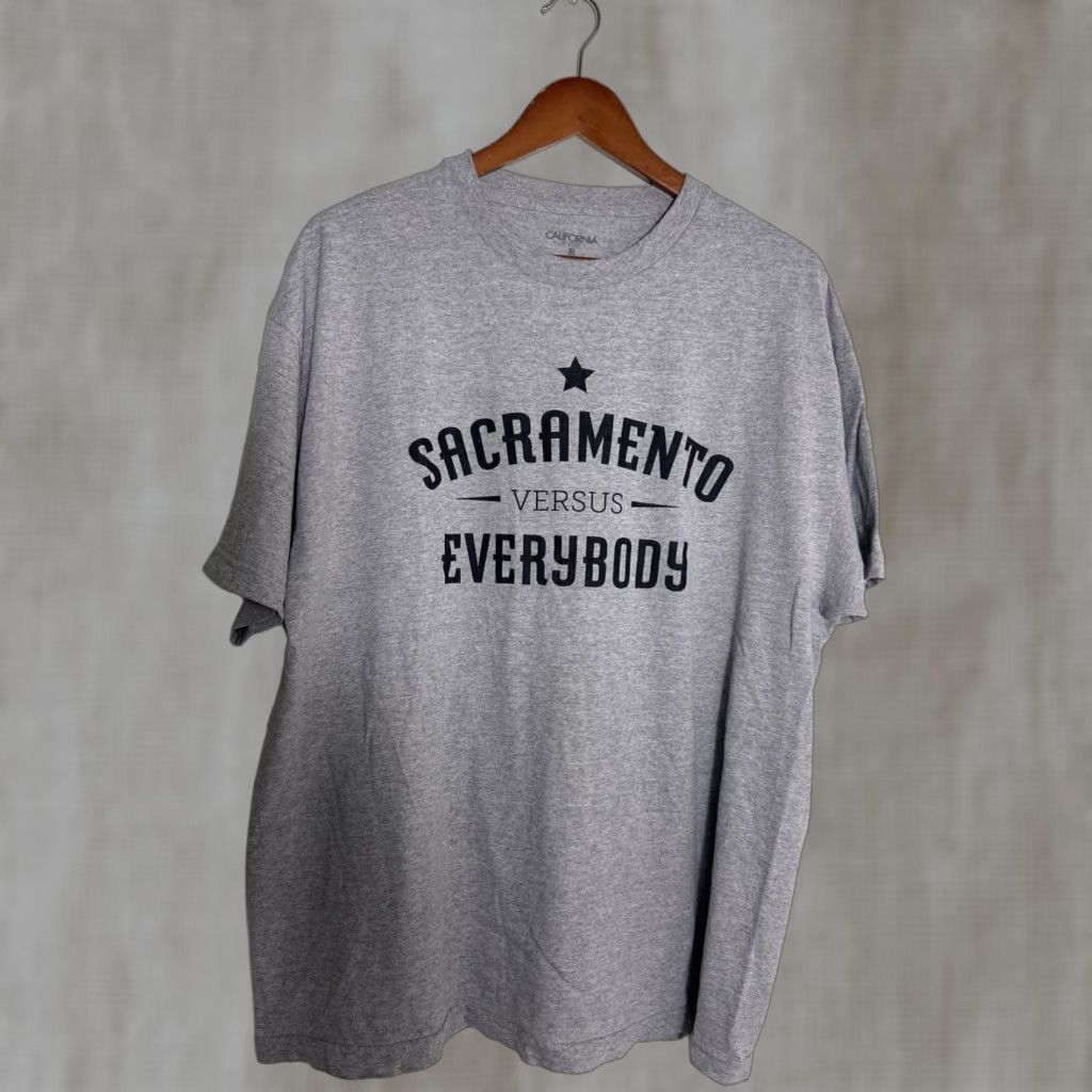 VINTAGE Sacramento Vs Everybody Mens XL Short Sleeve T Shirt Pullover Gray