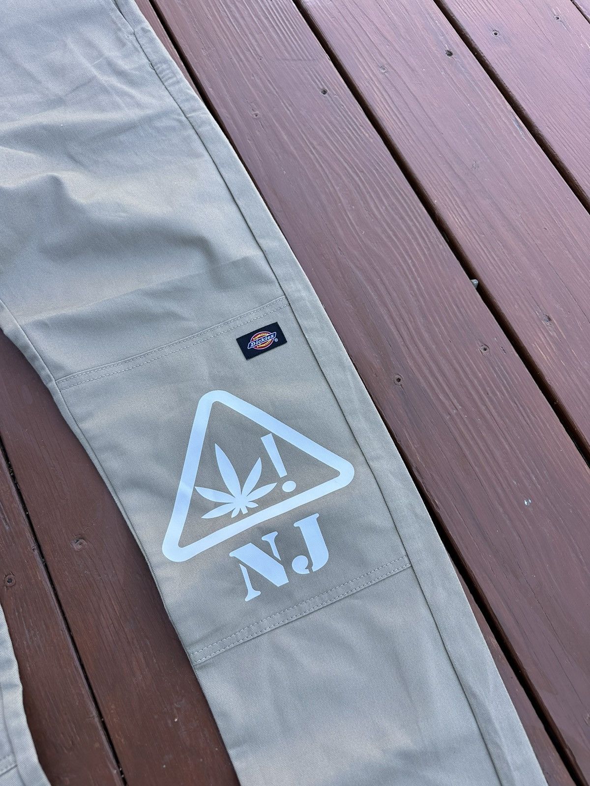 Dickies × Vintage Men’s Casual Pants Dickies NJ Cannabis Size US 36 / EU 52 - 5 Thumbnail