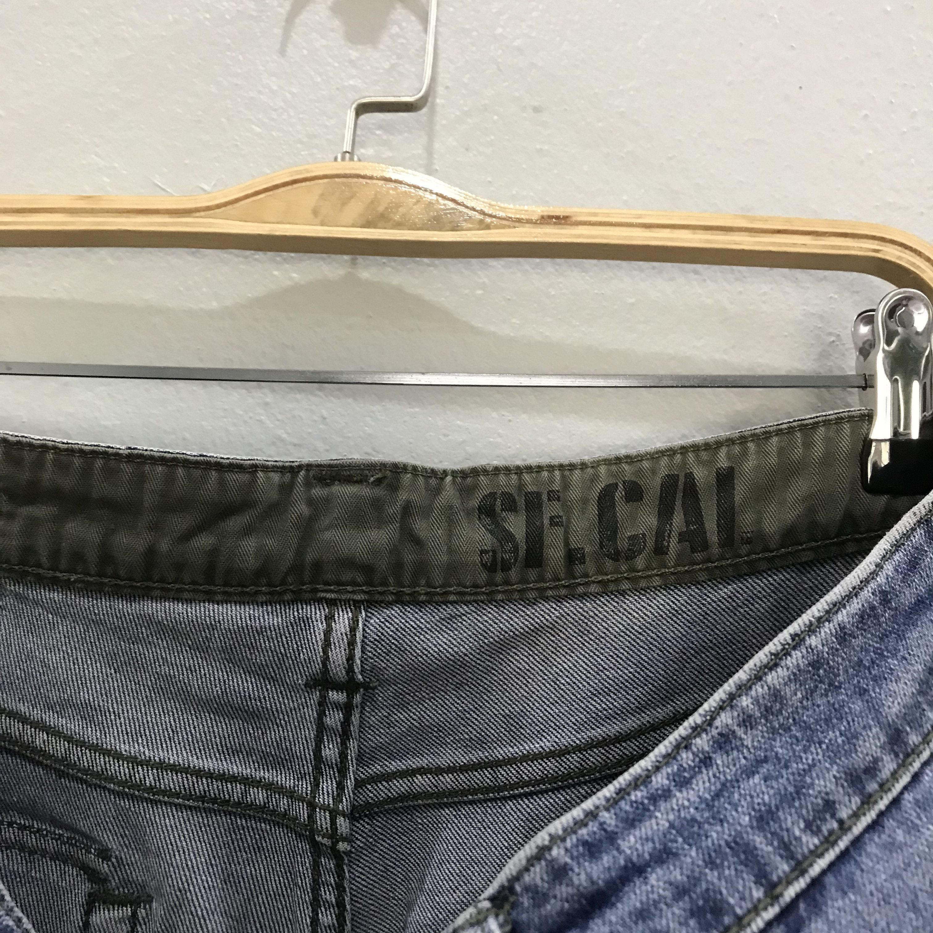 Levi's Vintage Levi’s 511 Slim Fit Green Pocket Flap Military Style Size US 32 / EU 48 - 9 Thumbnail