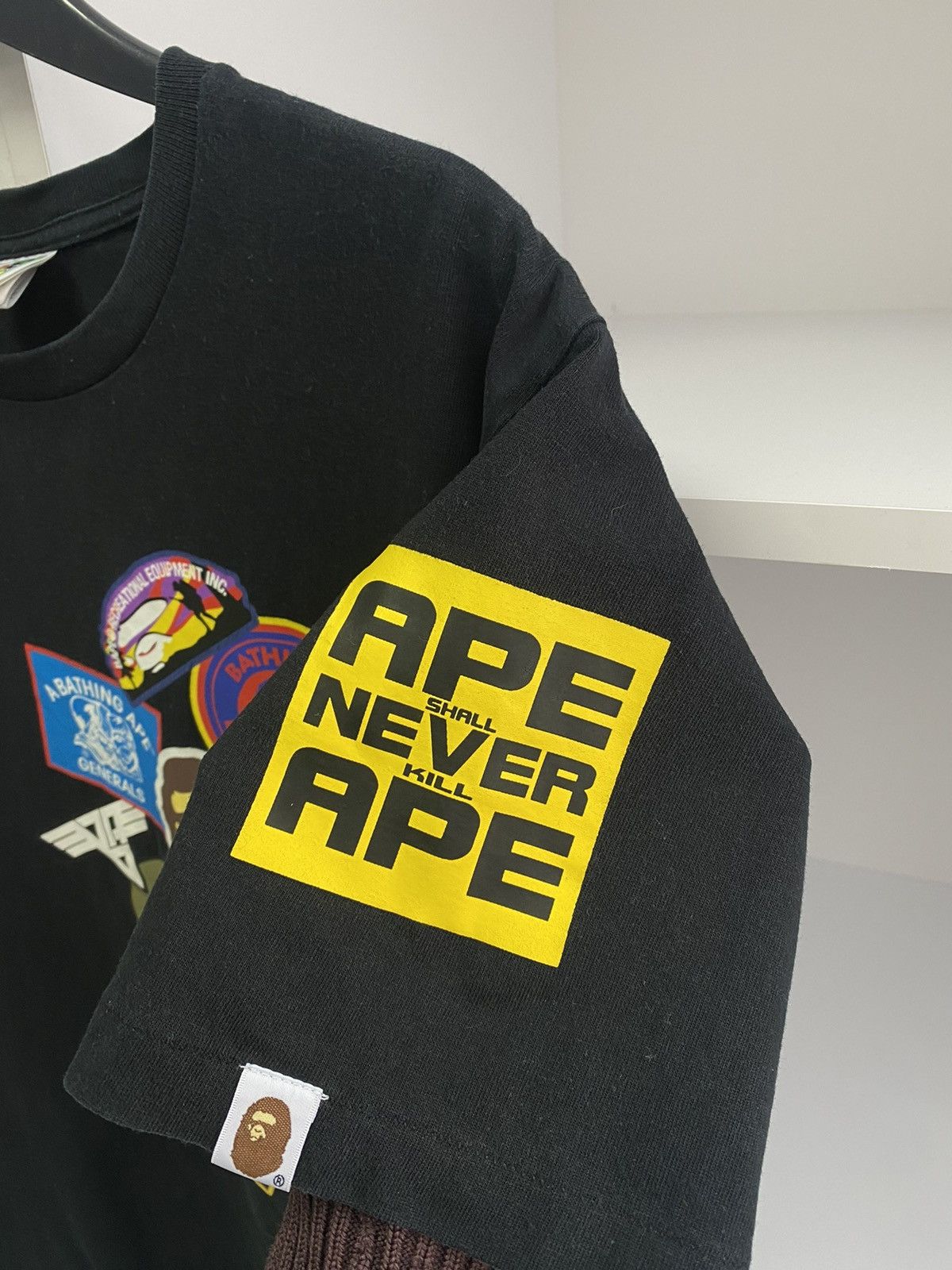 Bape A Bathing Ape Bape Bicolor Multi Logo Tee Size US L / EU 52-54 / 3 - 13 Thumbnail